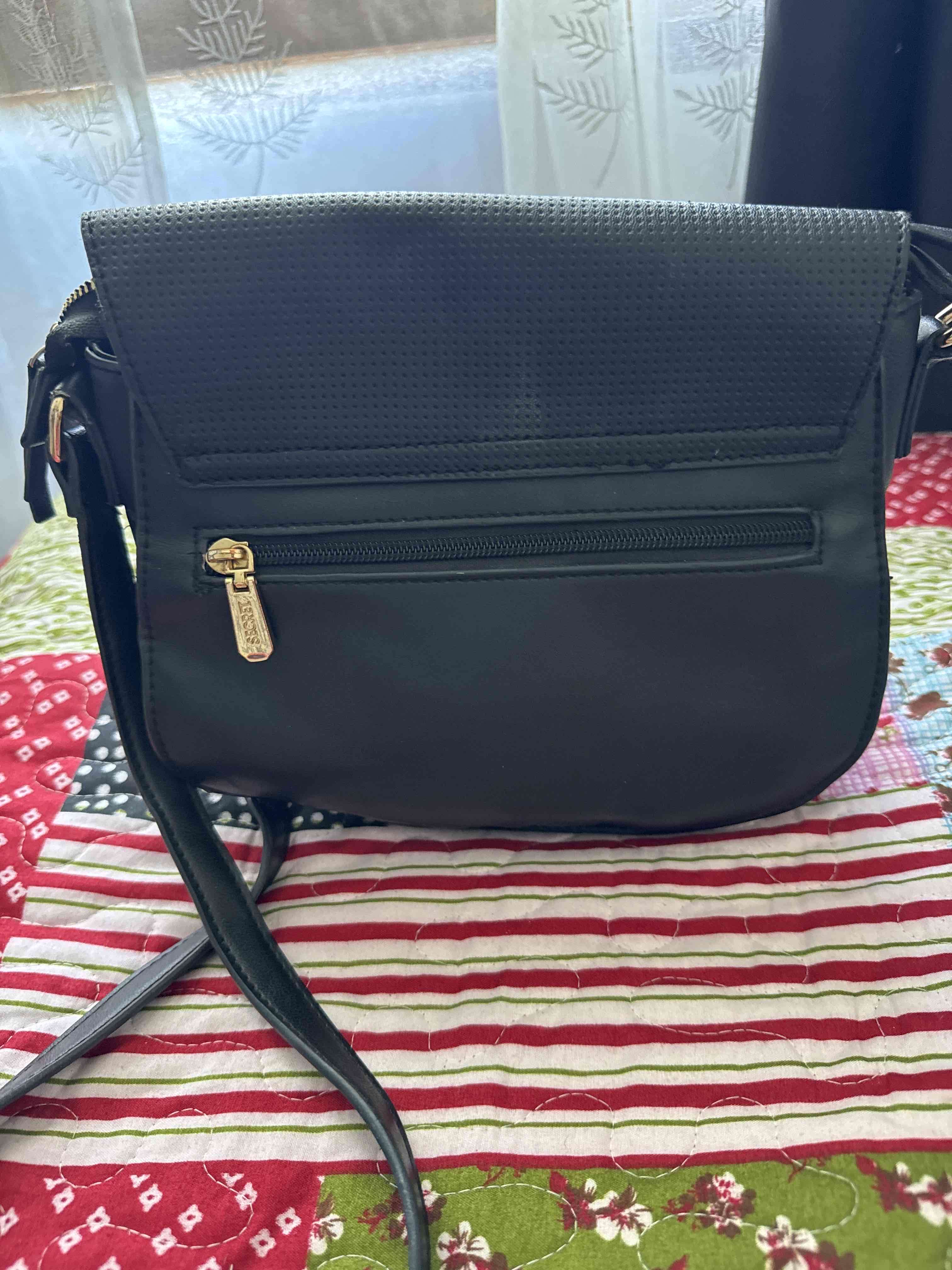 Cartera negra con correa - miniatura 3