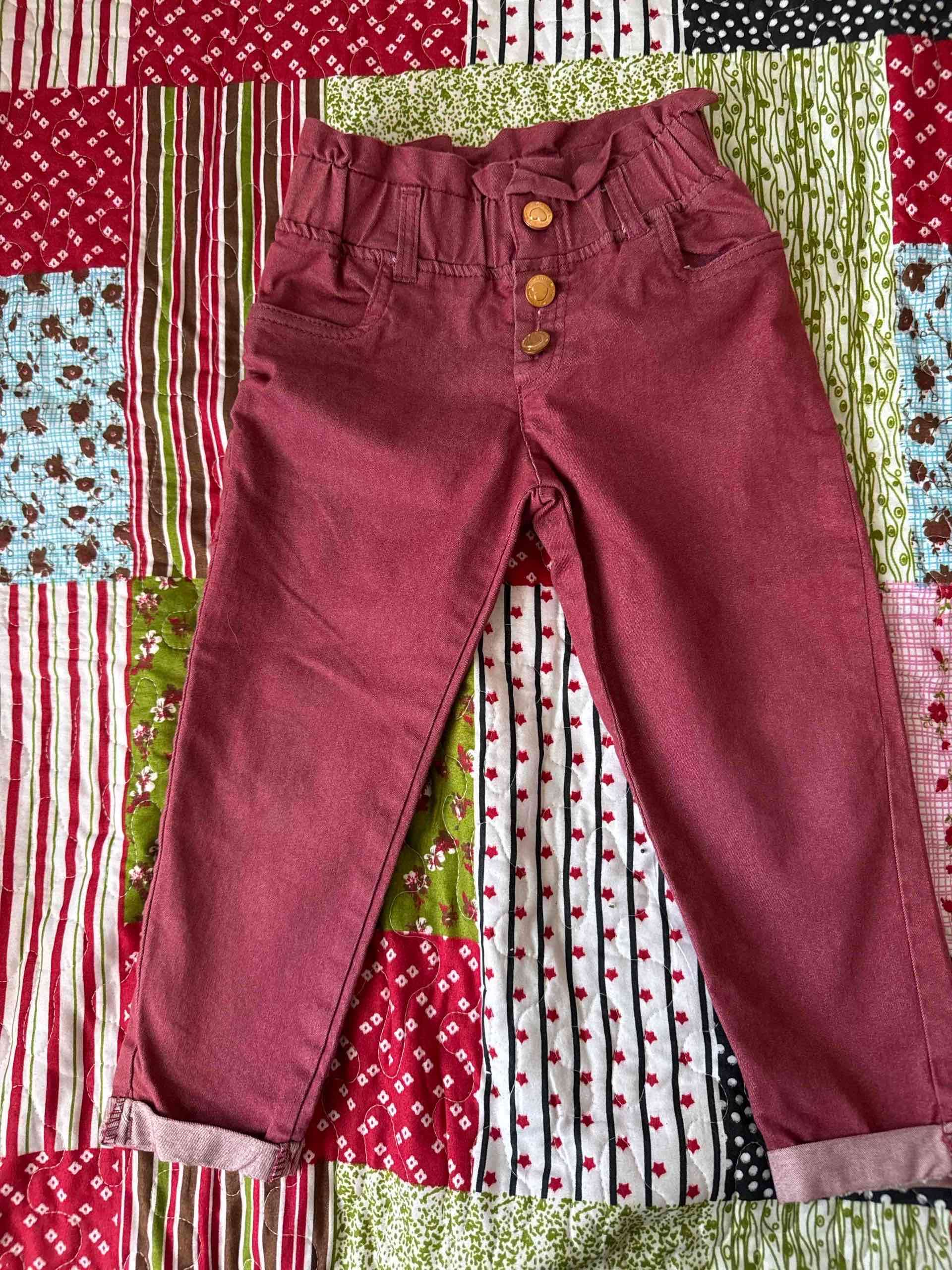 Pantalones burdeos para niña talla4 kids