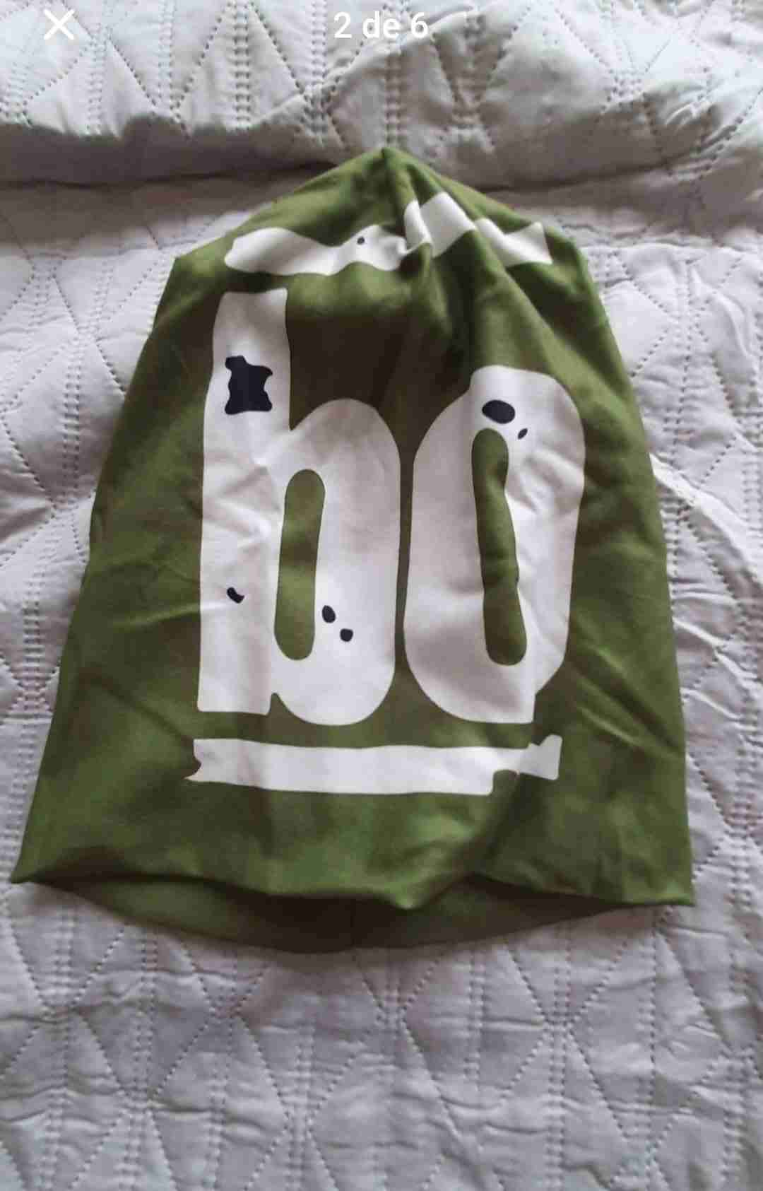 Gorro verde con diseño bo - miniatura 2