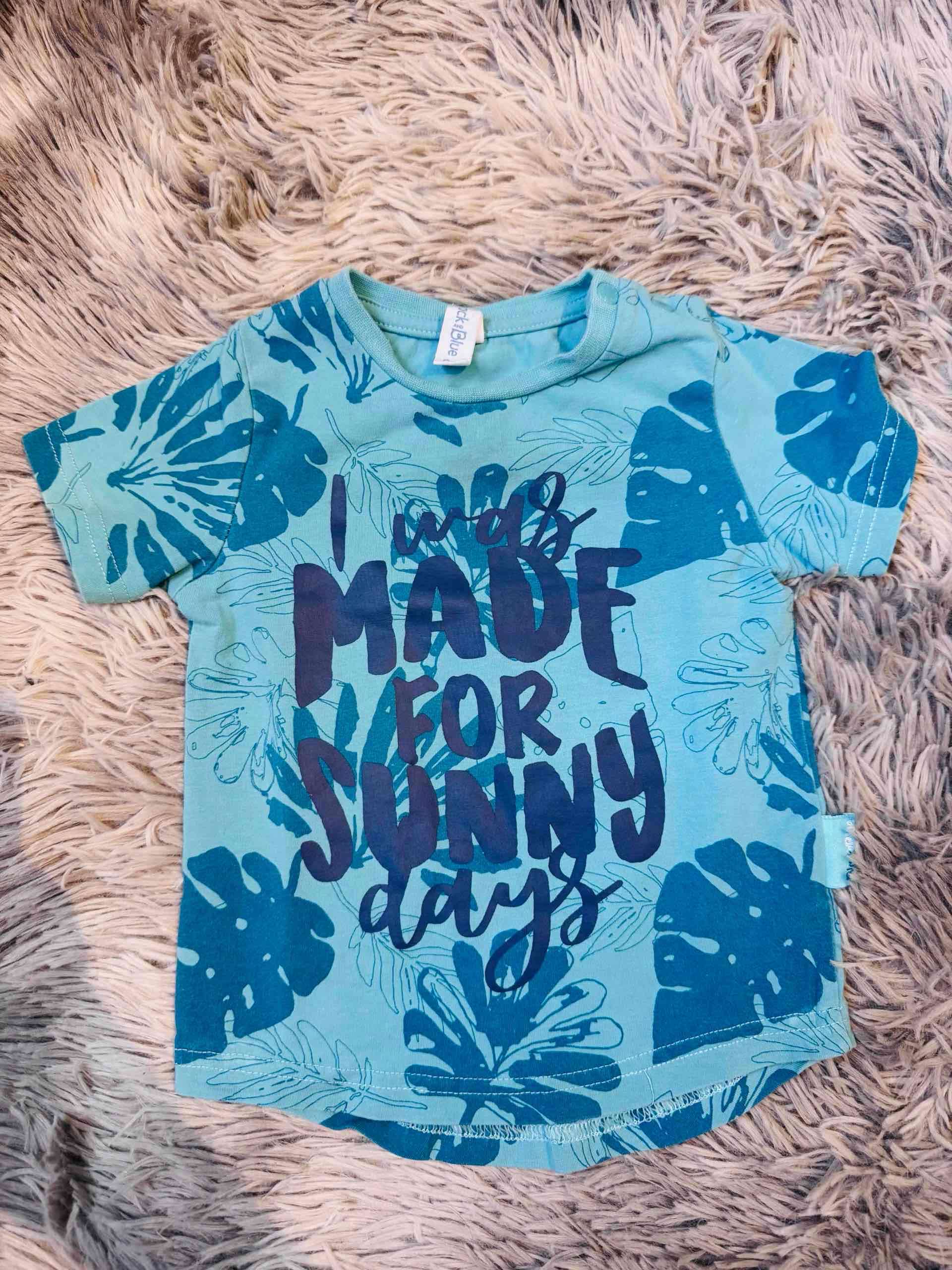 Polera estampada azul niño