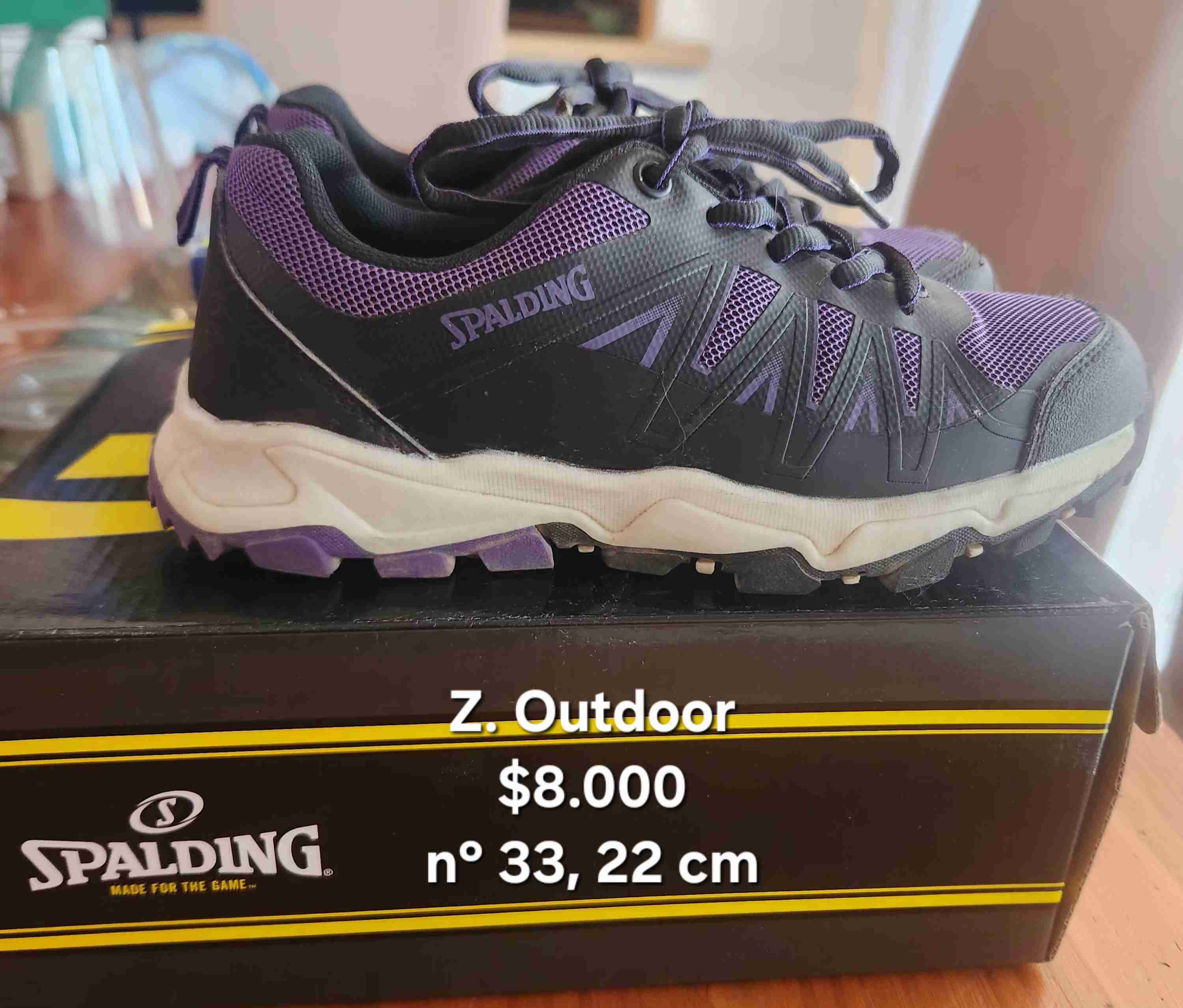 Zapatillas Spalding outdoor negras y moradas