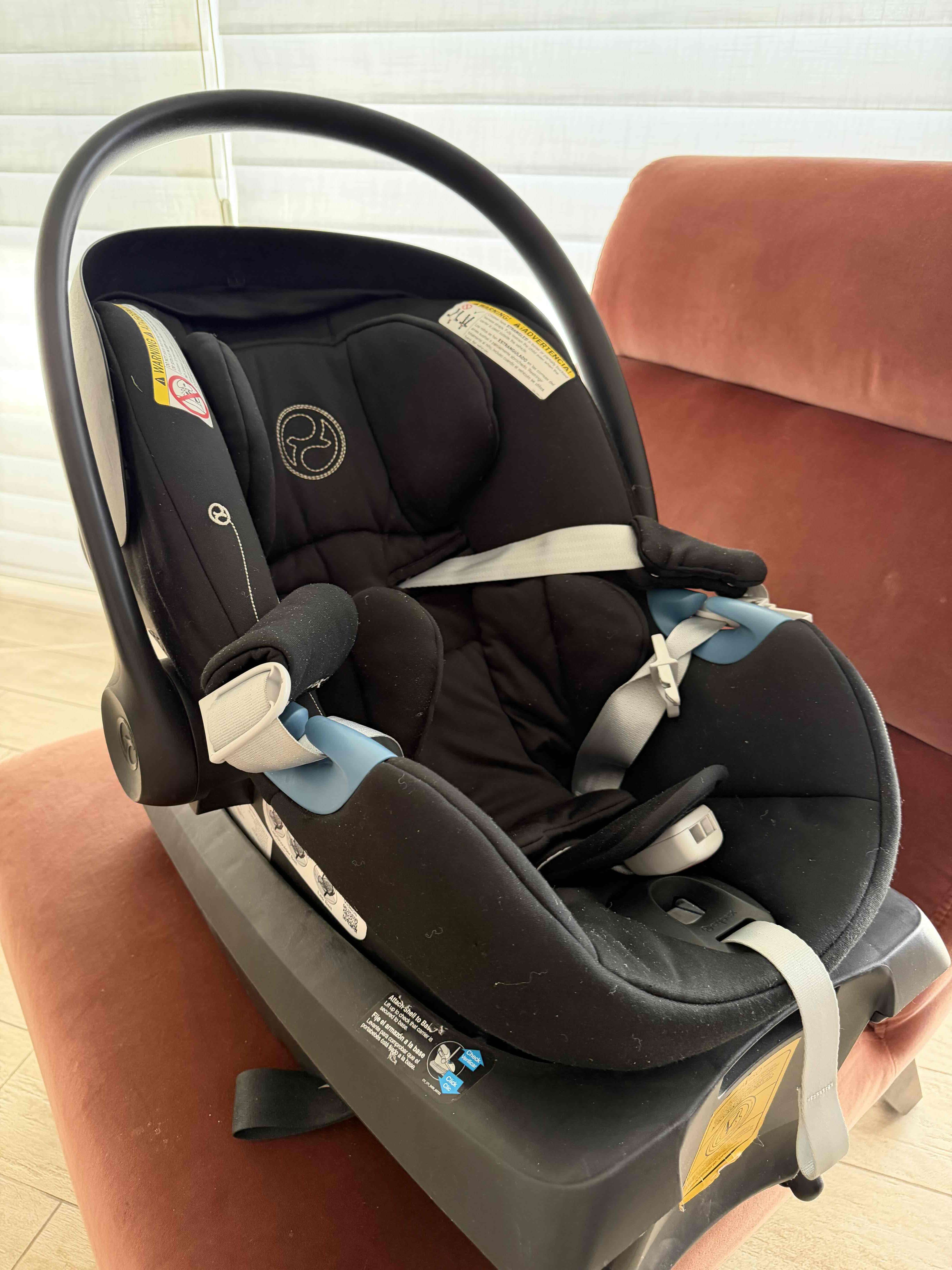 Silla de auto negra para bebé Cybex Aton G + base - miniatura 4