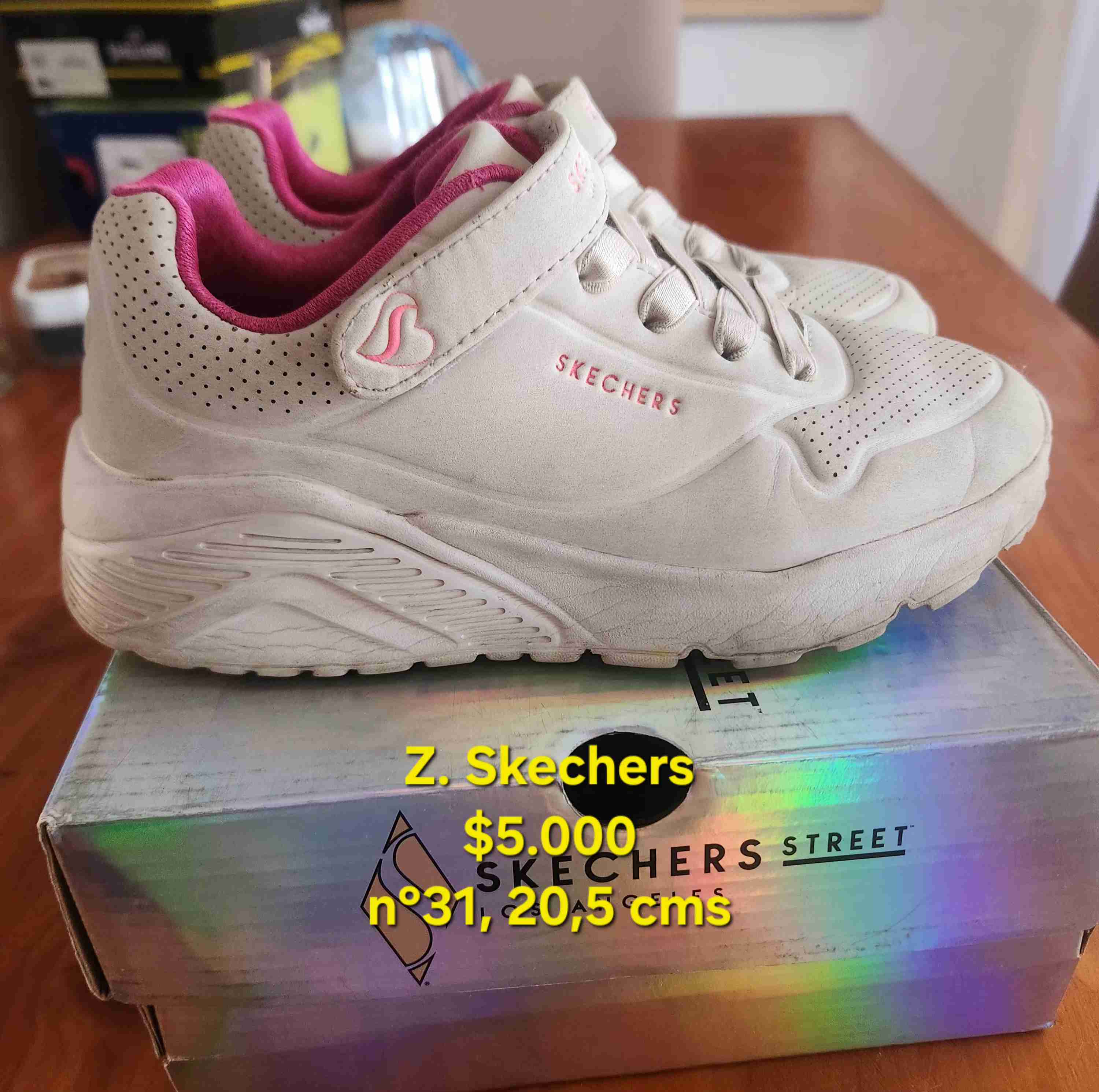Zapatillas Skechers blancas