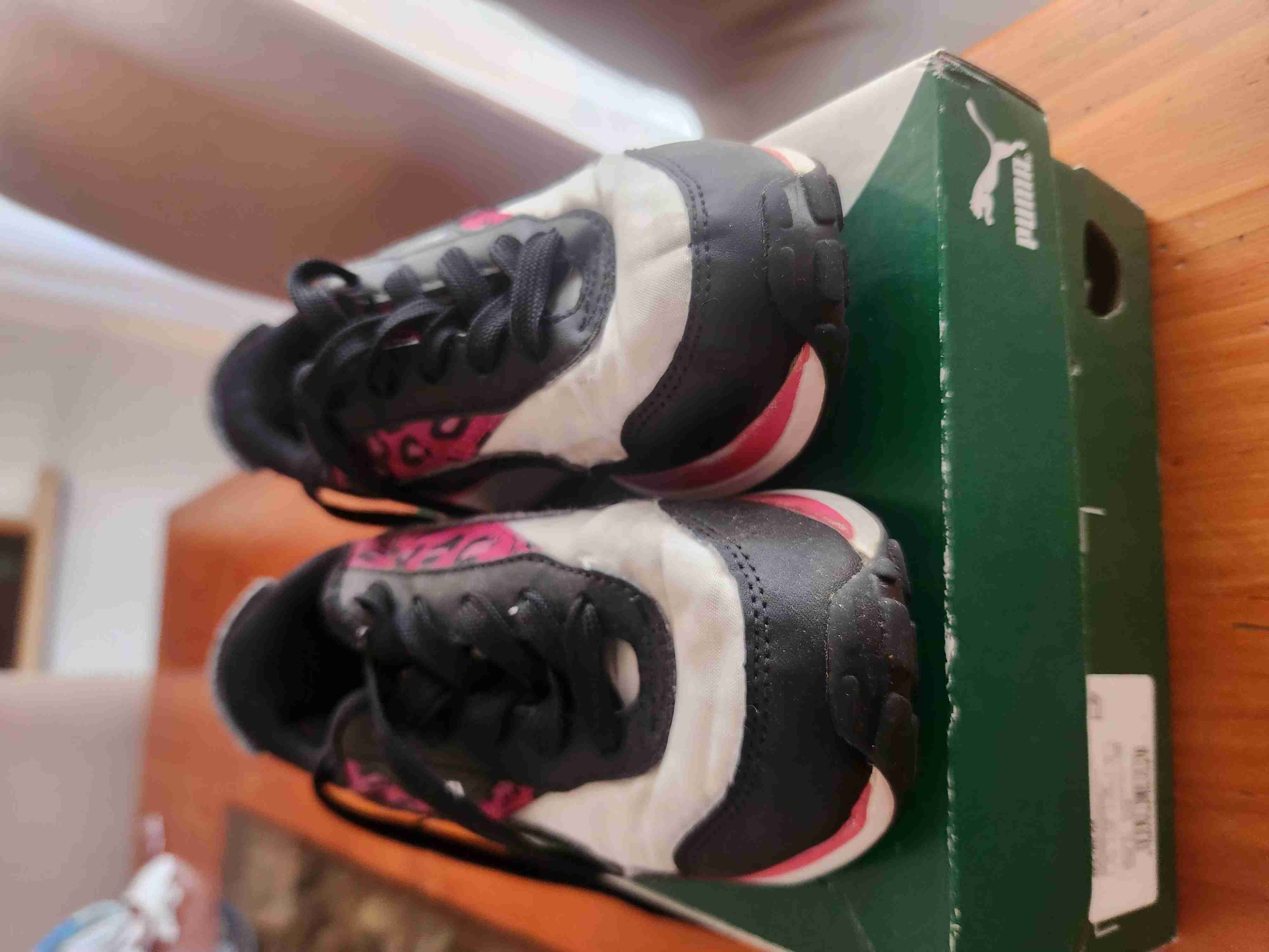 Zapatillas Puma negras y rosadas - miniatura 2