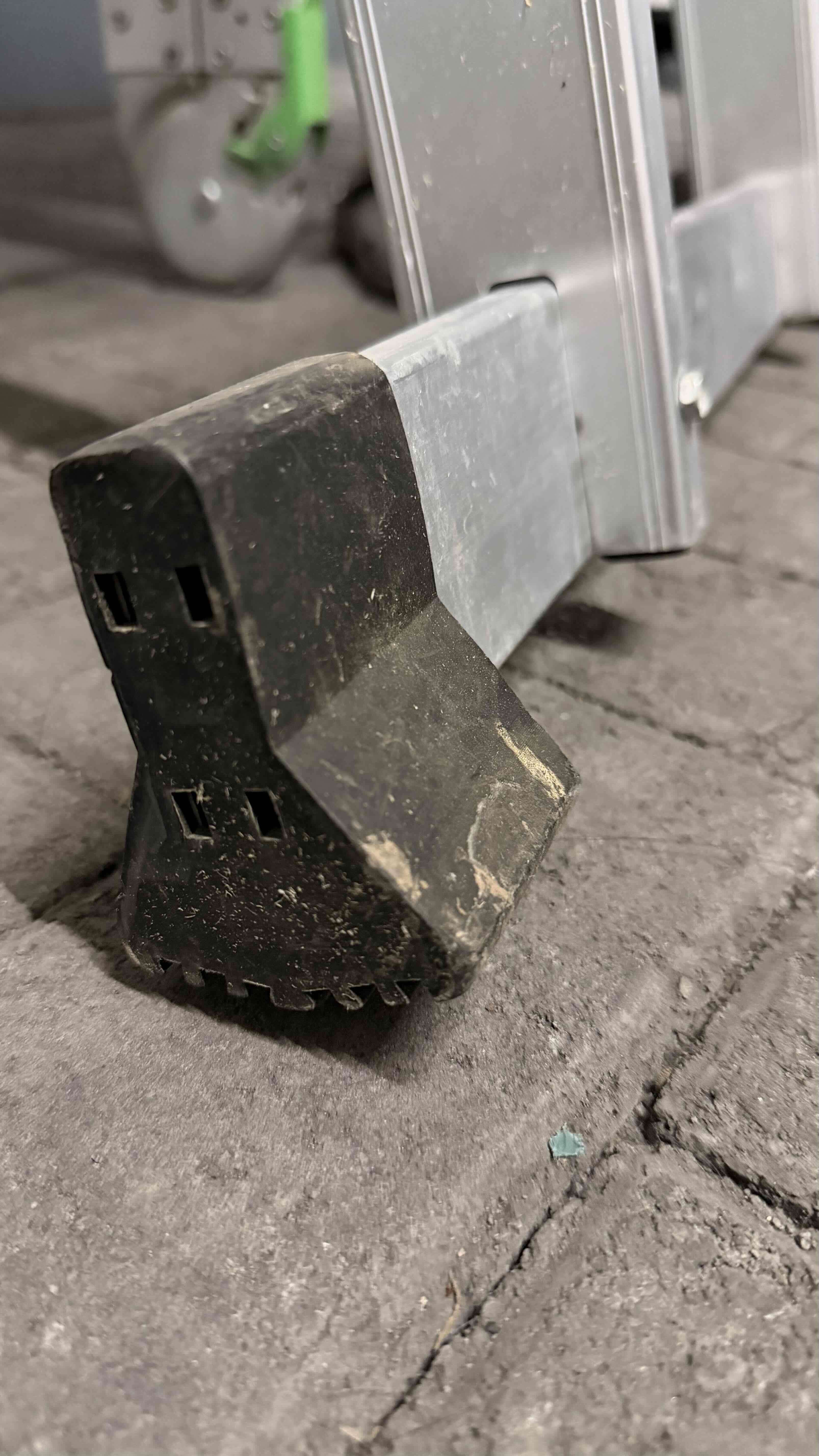 Escalera plegable de aluminio - 4