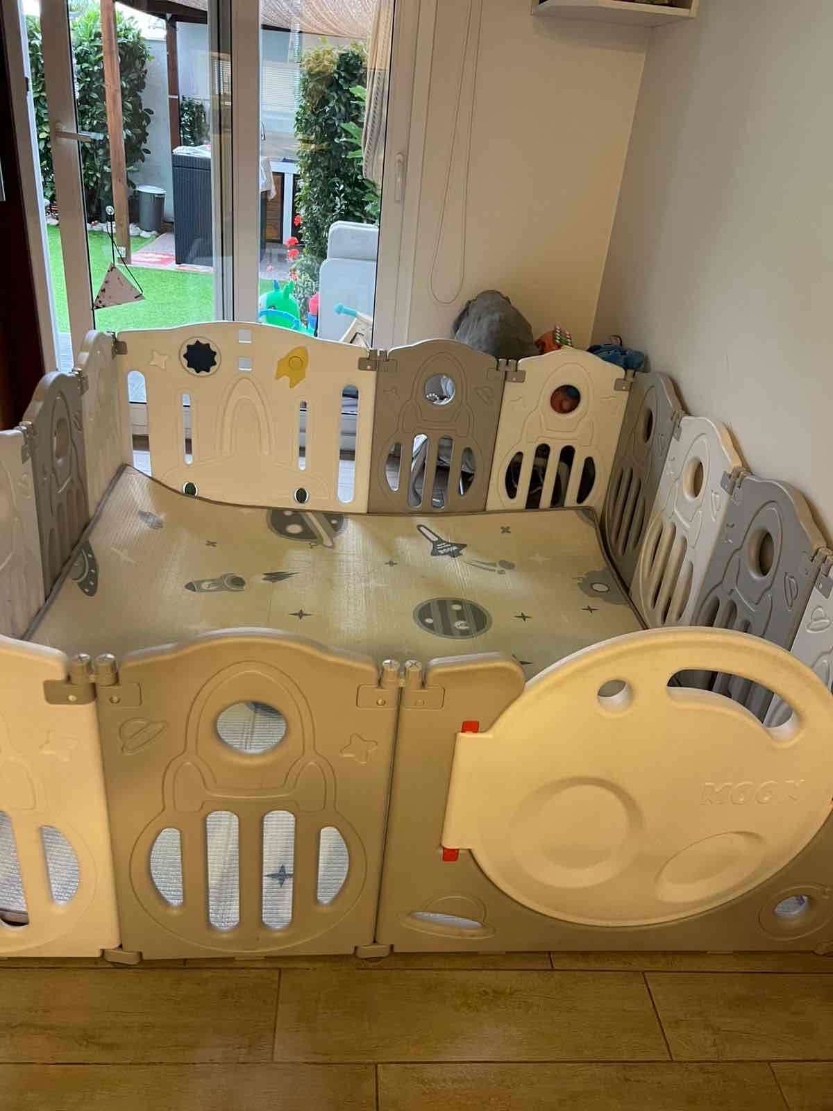 Corralito infantil de plástico + alfombra - miniatura 2