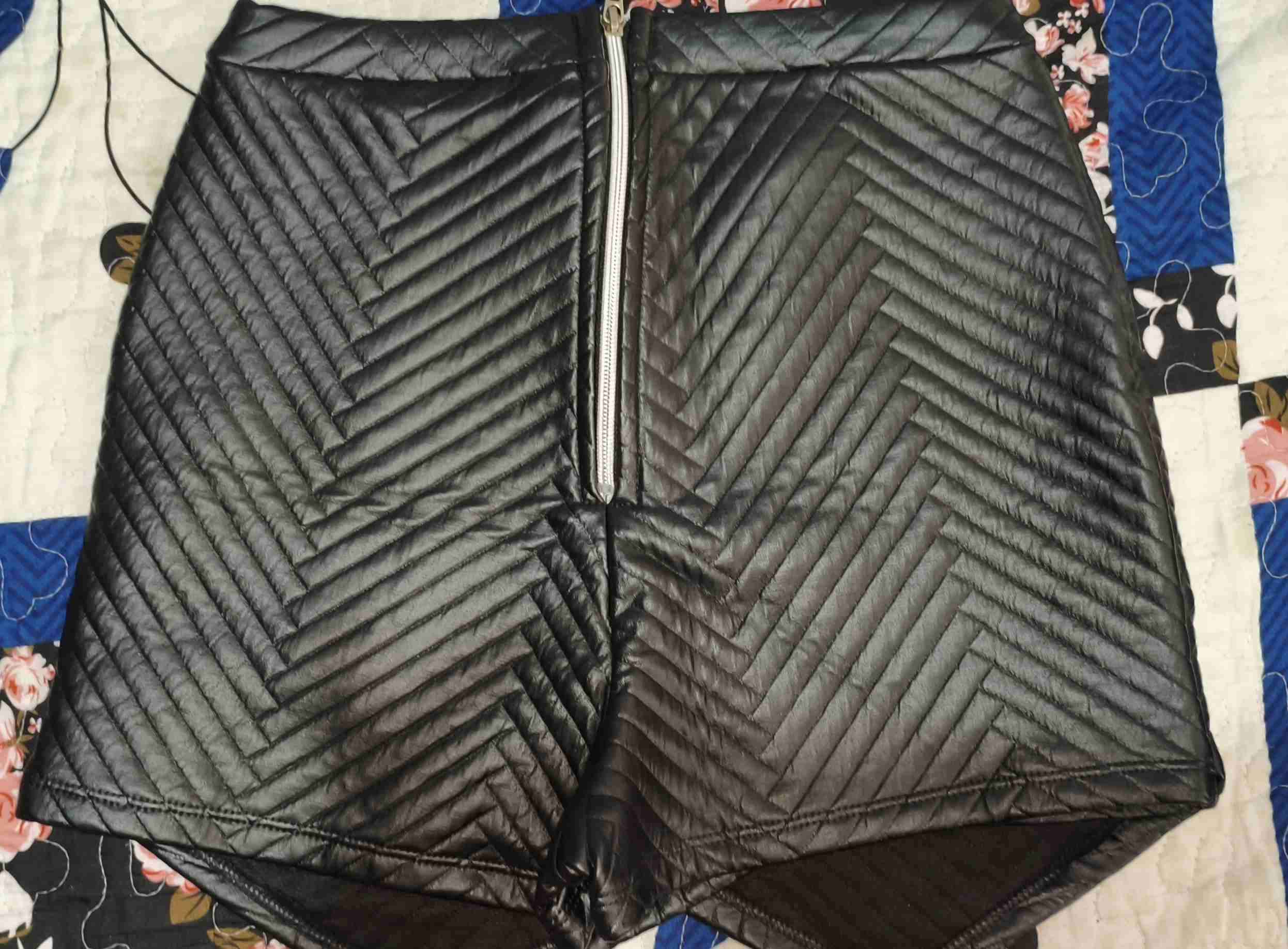 Falda acolchada negra - miniatura 3