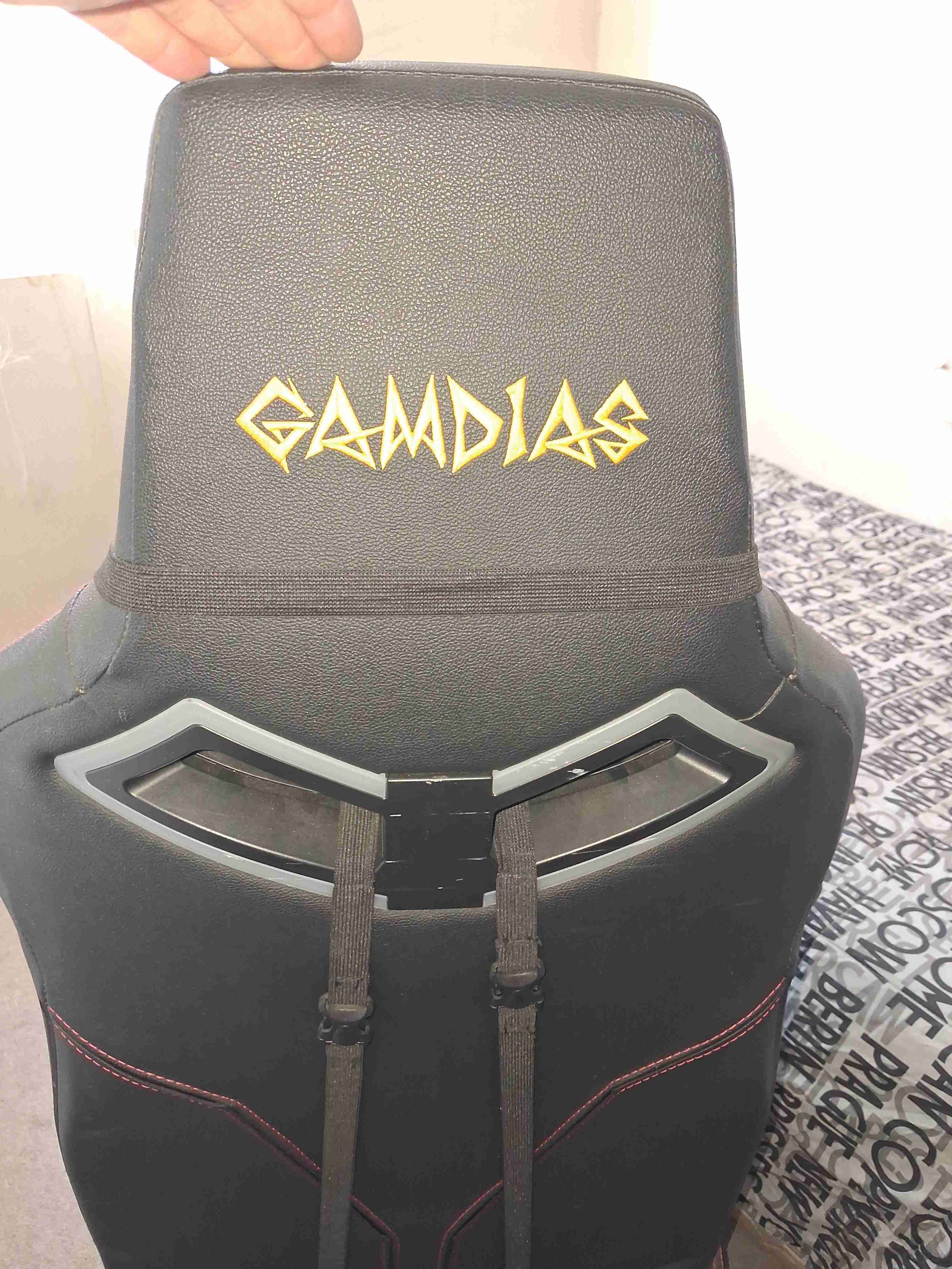 Silla gamer roja y negra - miniatura 4