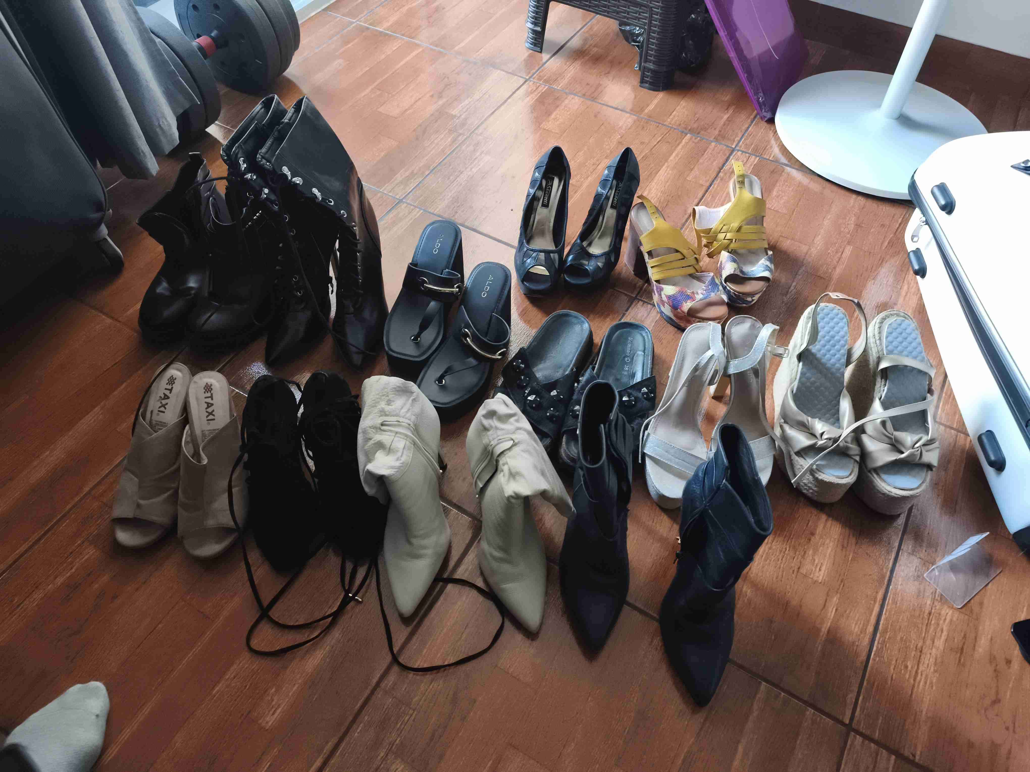 Colección de zapatos varios tallas 36/37/38