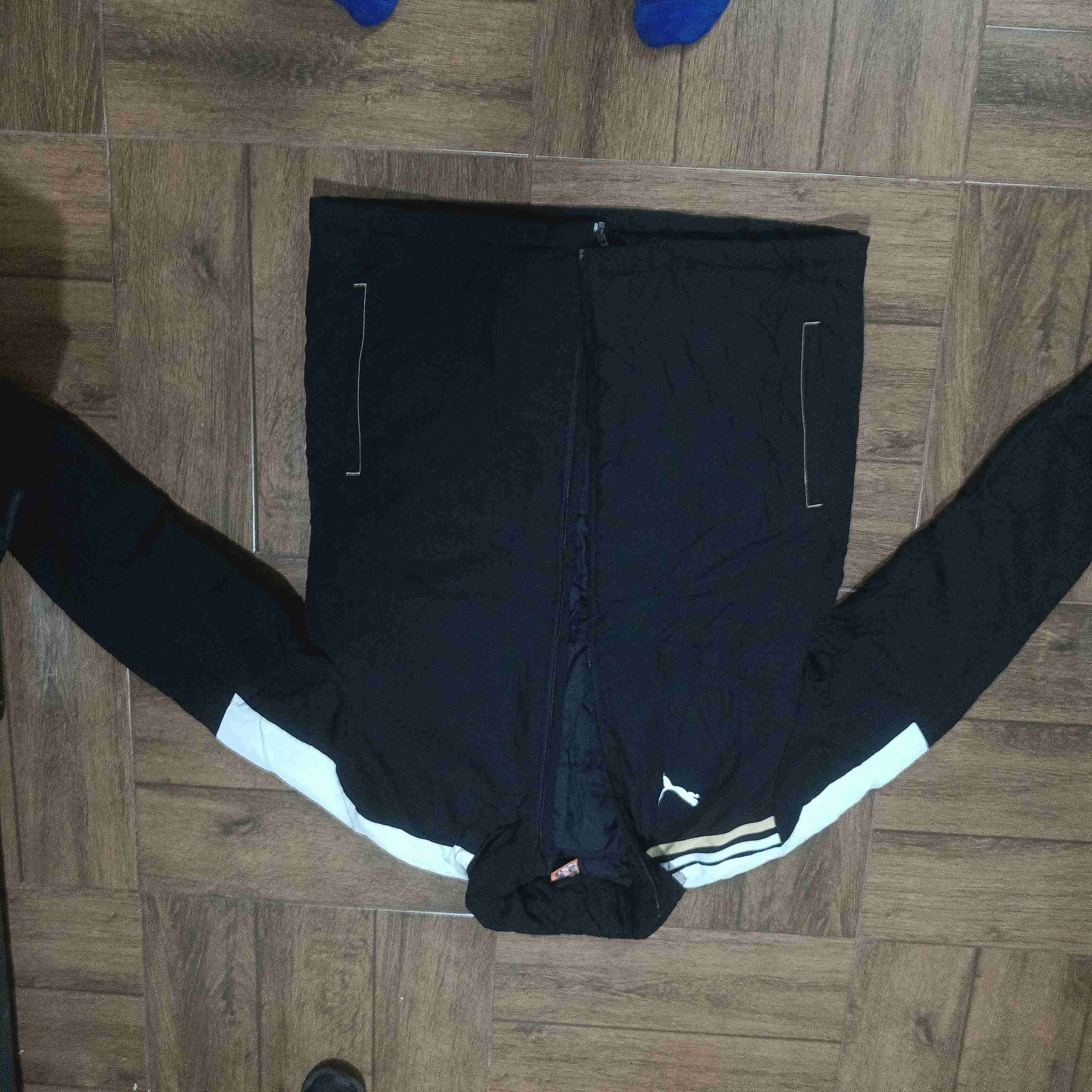 Chaqueta deportiva negra Puma