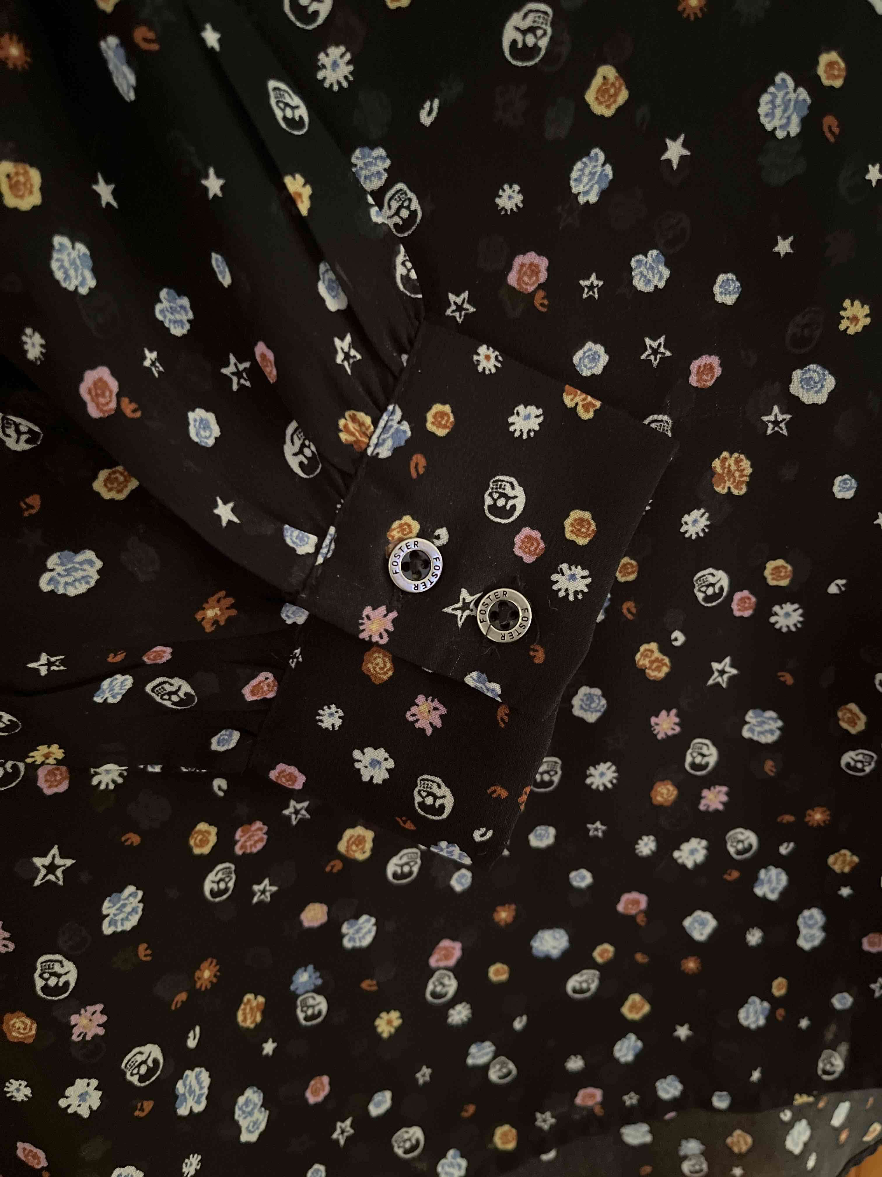 Blusa negra con estampados Foster - miniatura 2