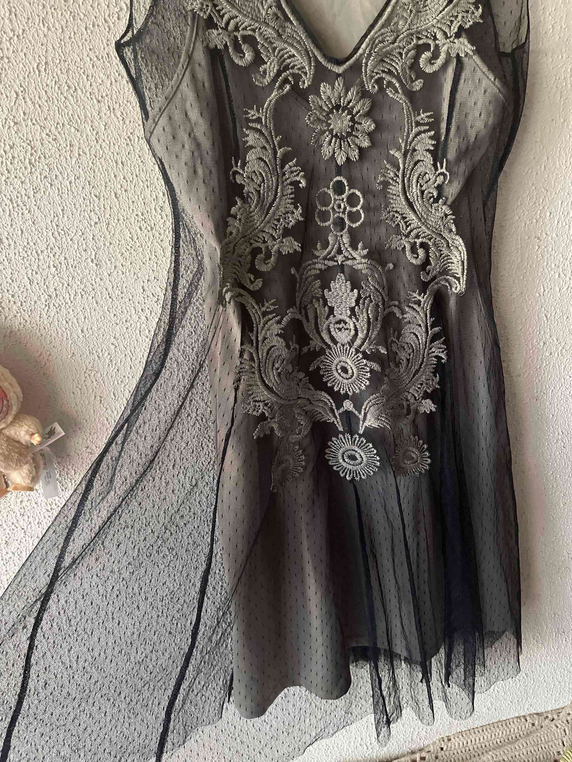 Vestido transparente bordado azul piedra - miniatura 2