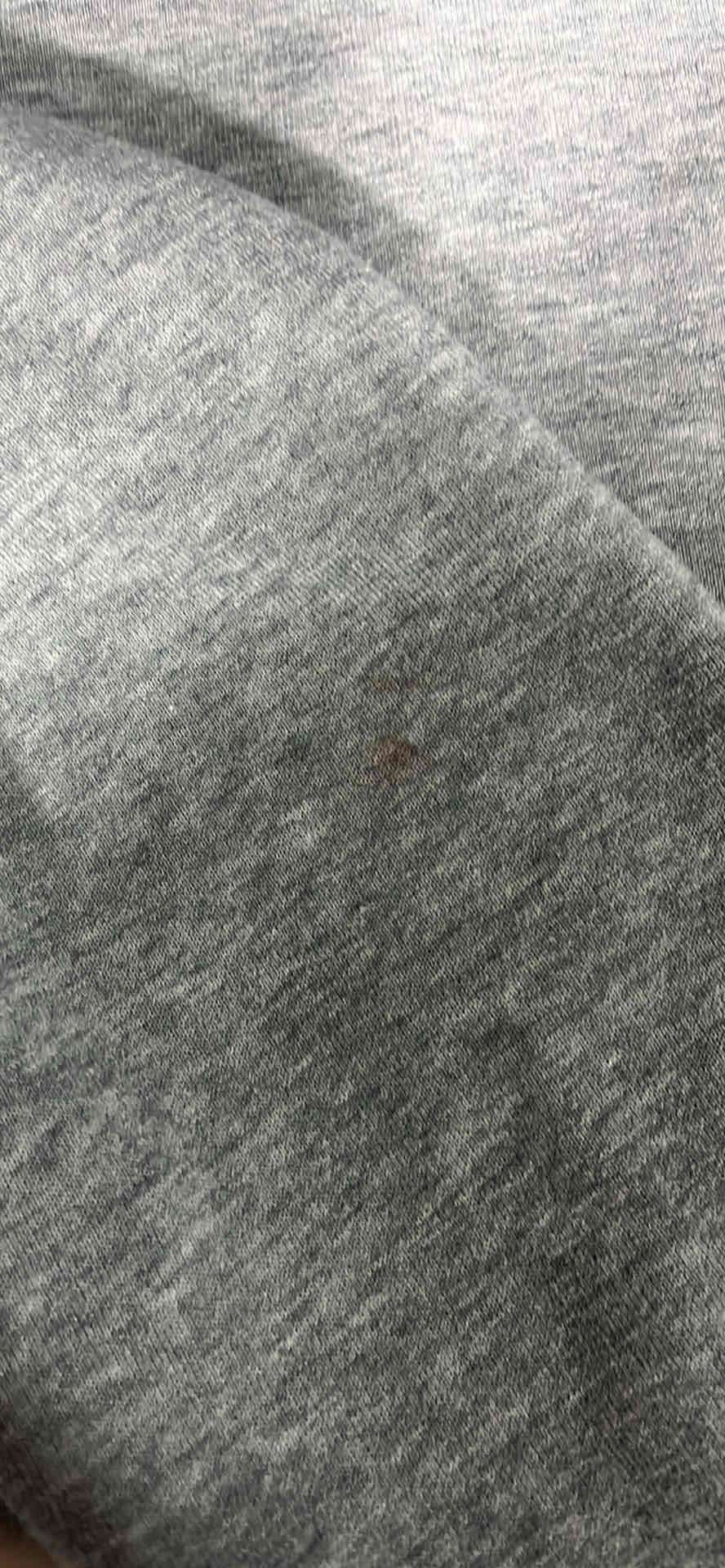 Polerón gris con capucha - miniatura 4