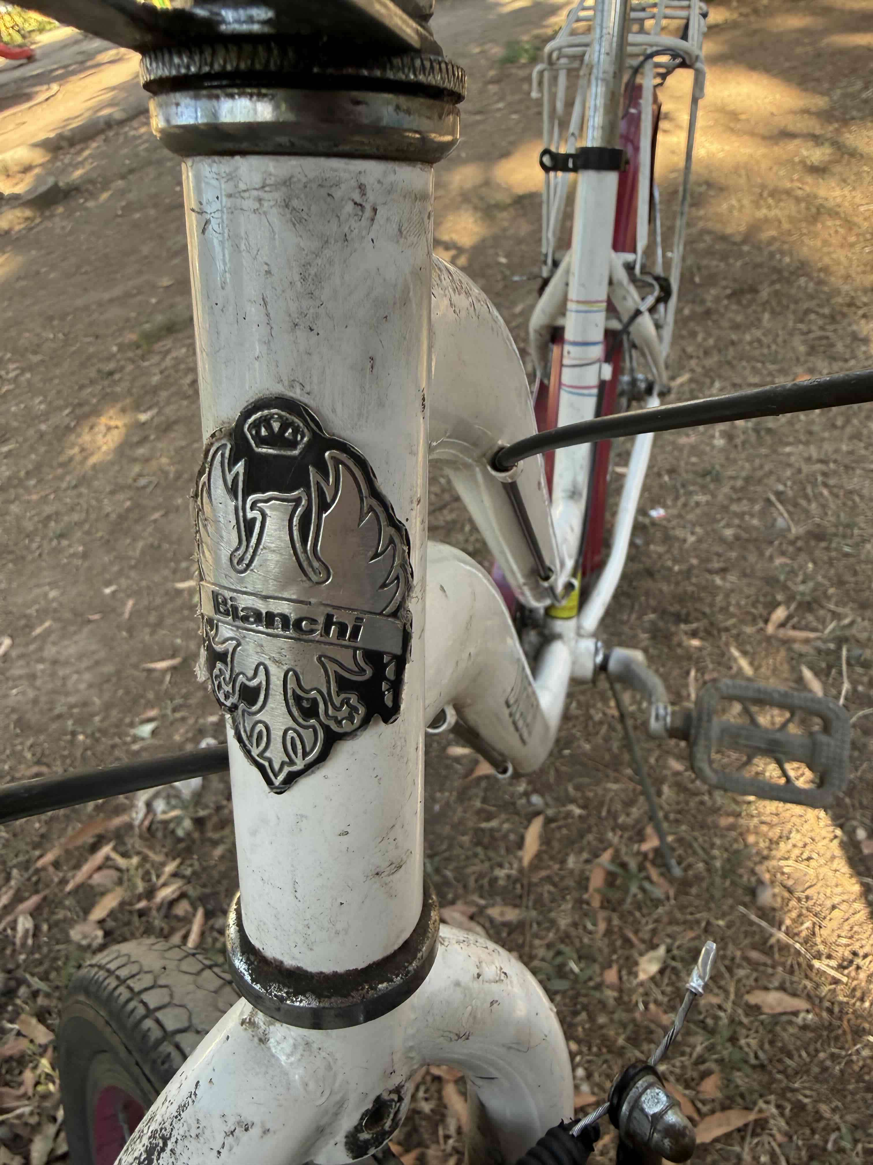 Bicicleta urbana blanca Bianchi aro 26 - miniatura 2