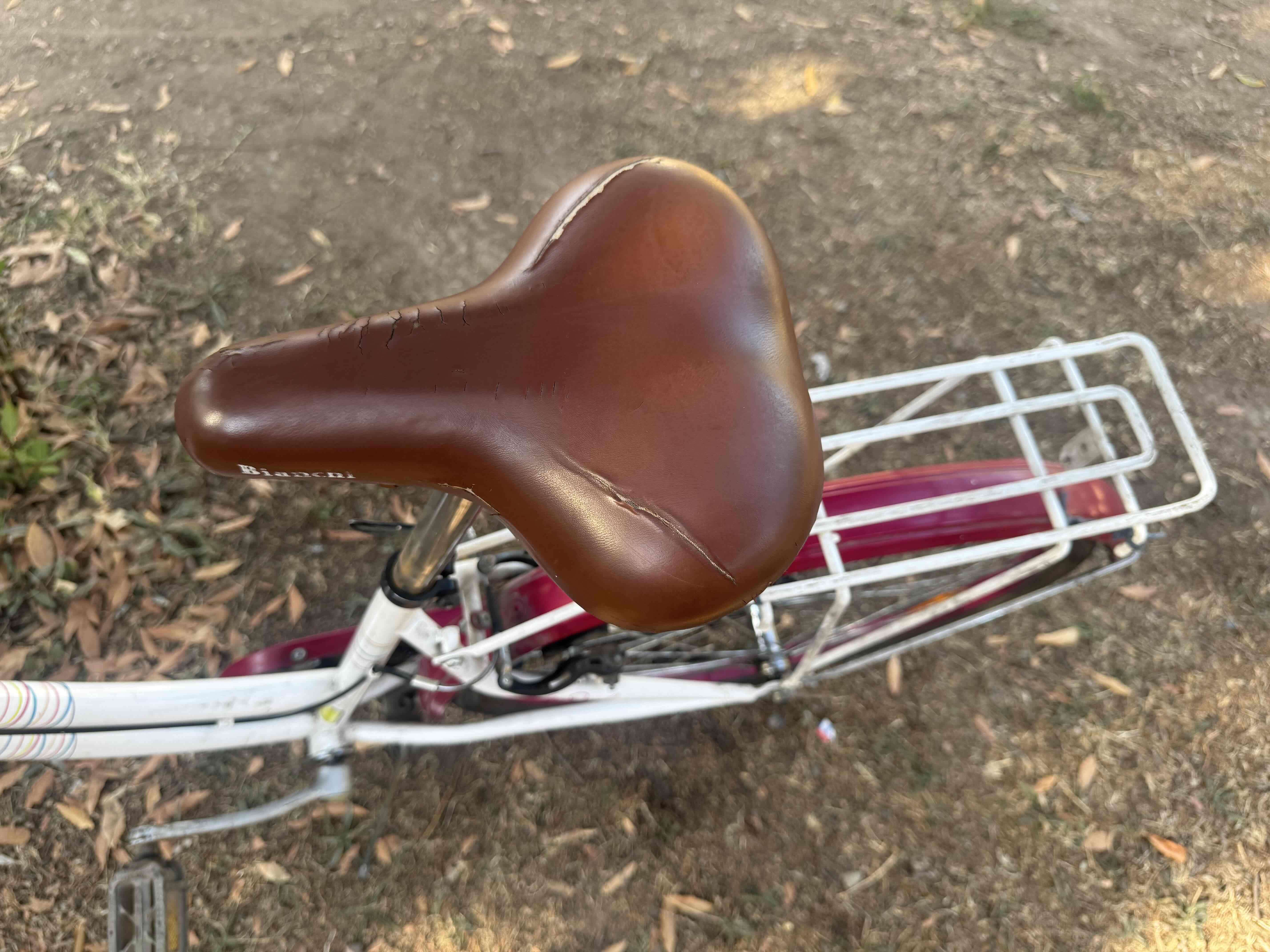 Bicicleta urbana blanca Bianchi aro 26 - miniatura 4