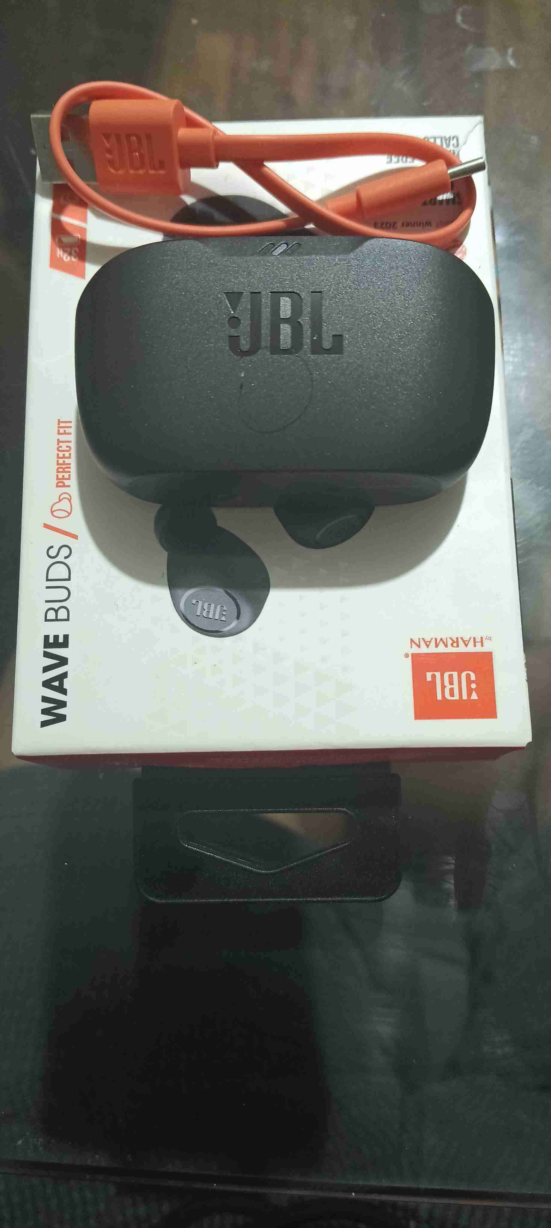 Audífonos inalámbricos JBL negros - miniatura 2