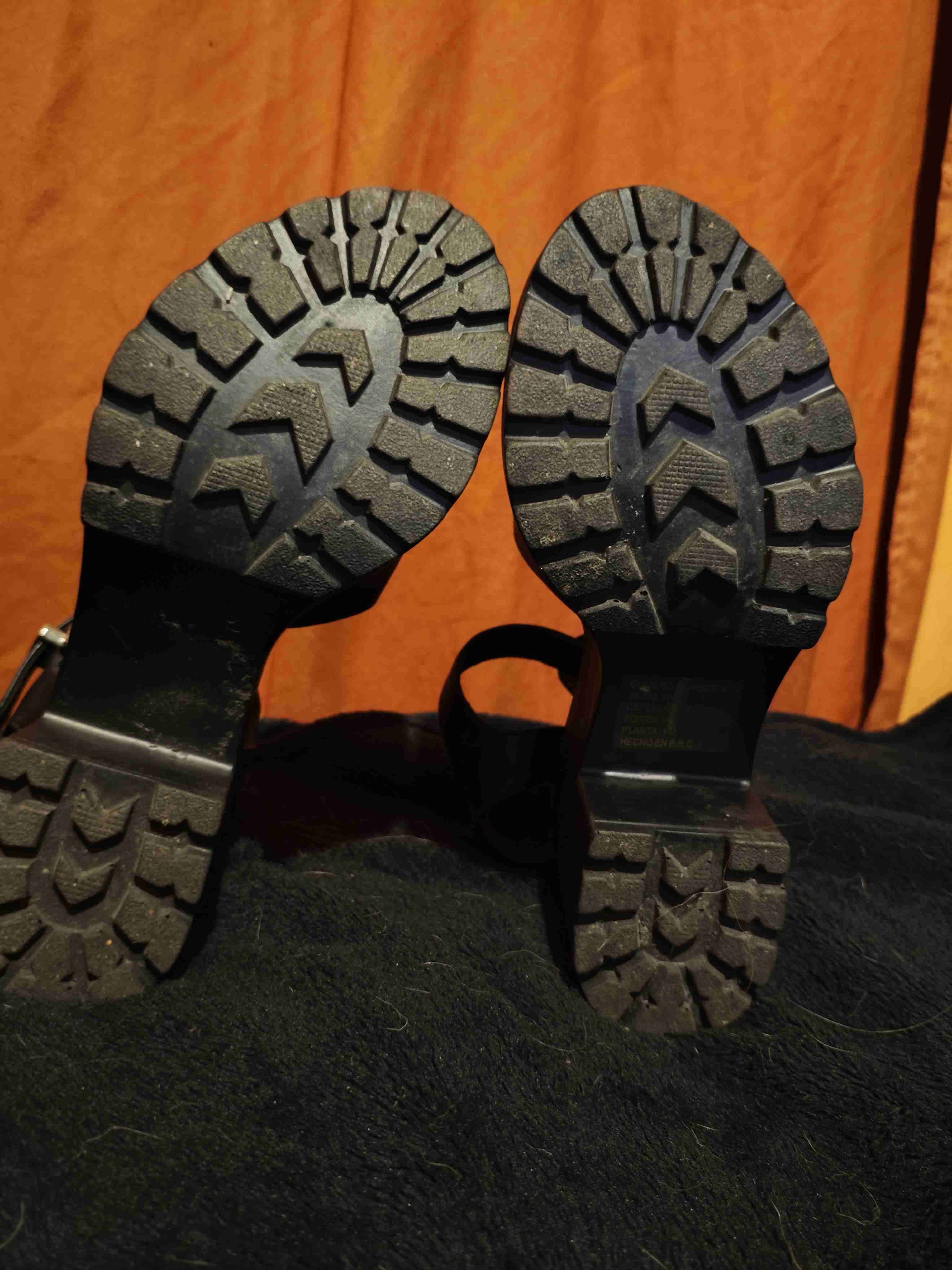 Sandalias negras de mujer - miniatura 3