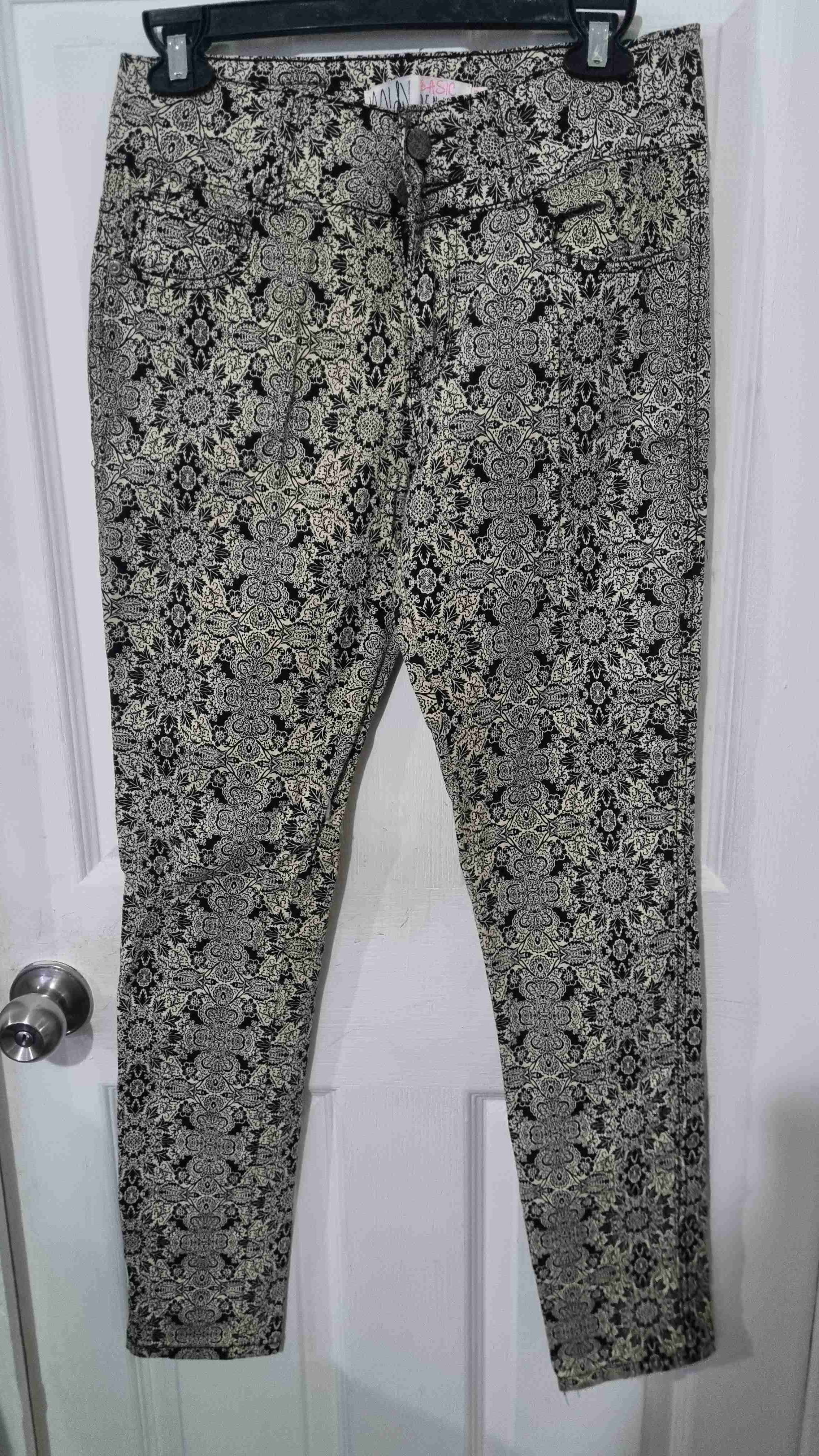 Pantalones estampados negros