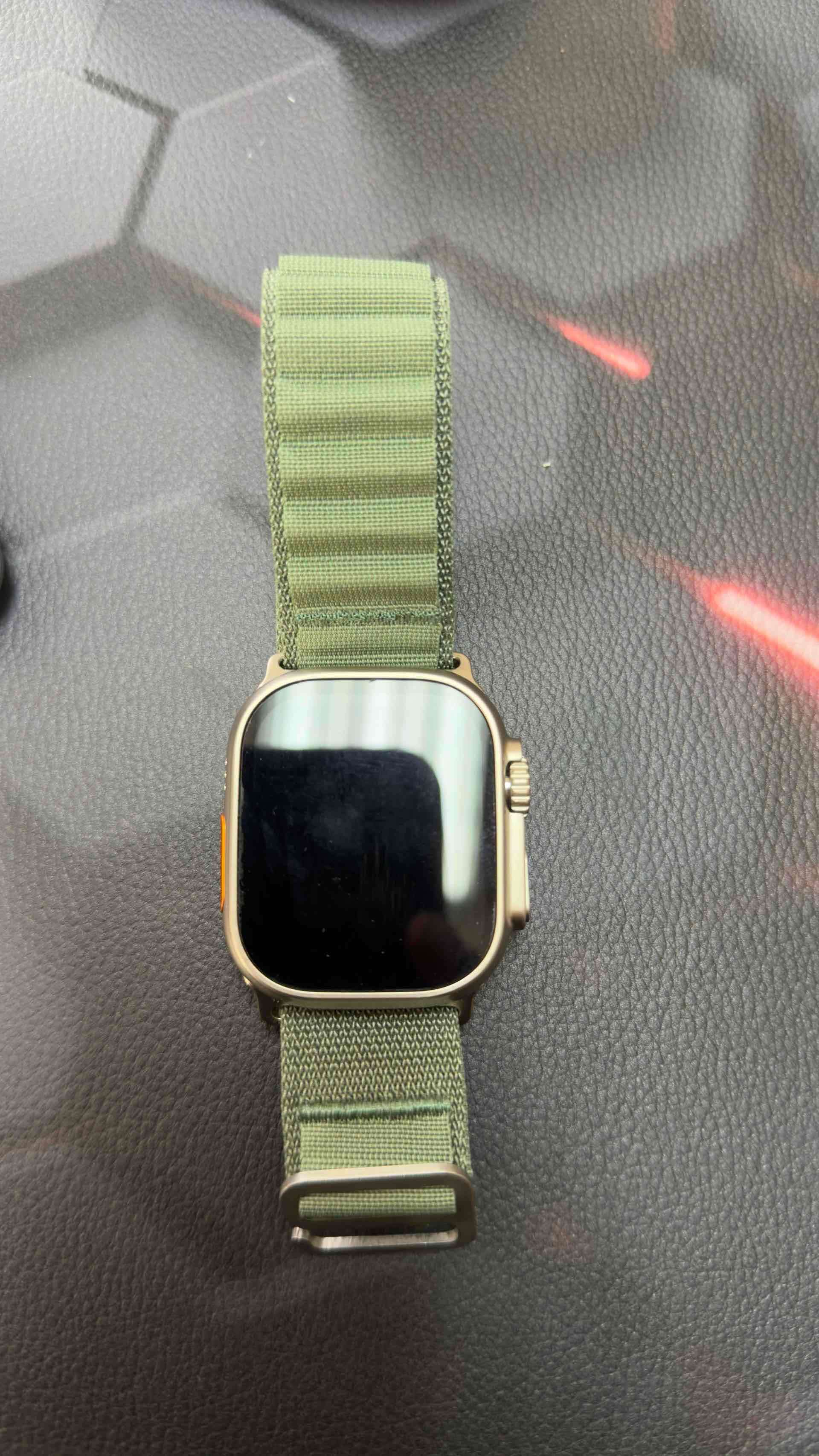 Smartwatch con correa verde - miniatura 3
