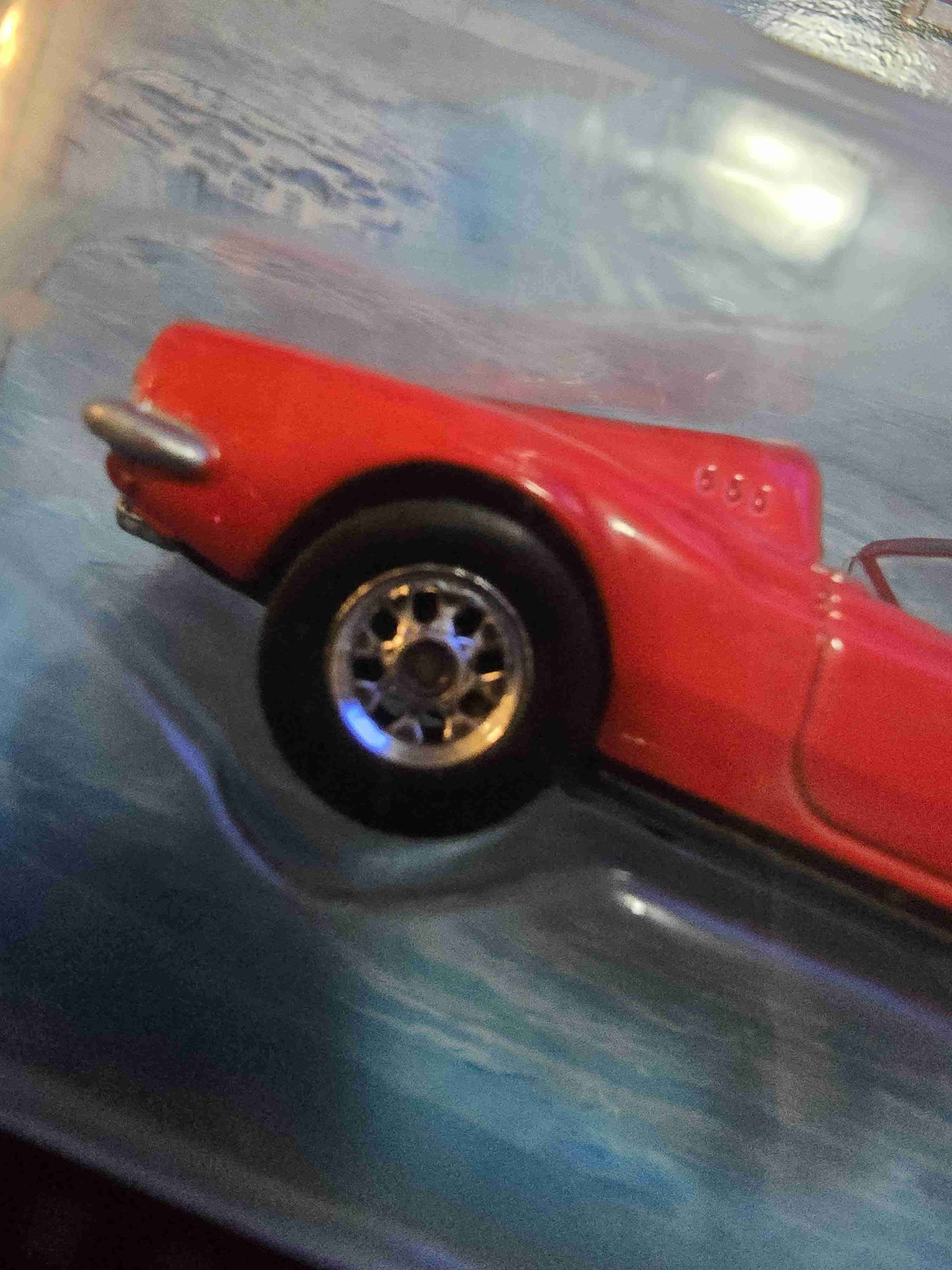 Autito Vintage Ferrari Dino 246 GTS Hot Wheels - miniatura 6