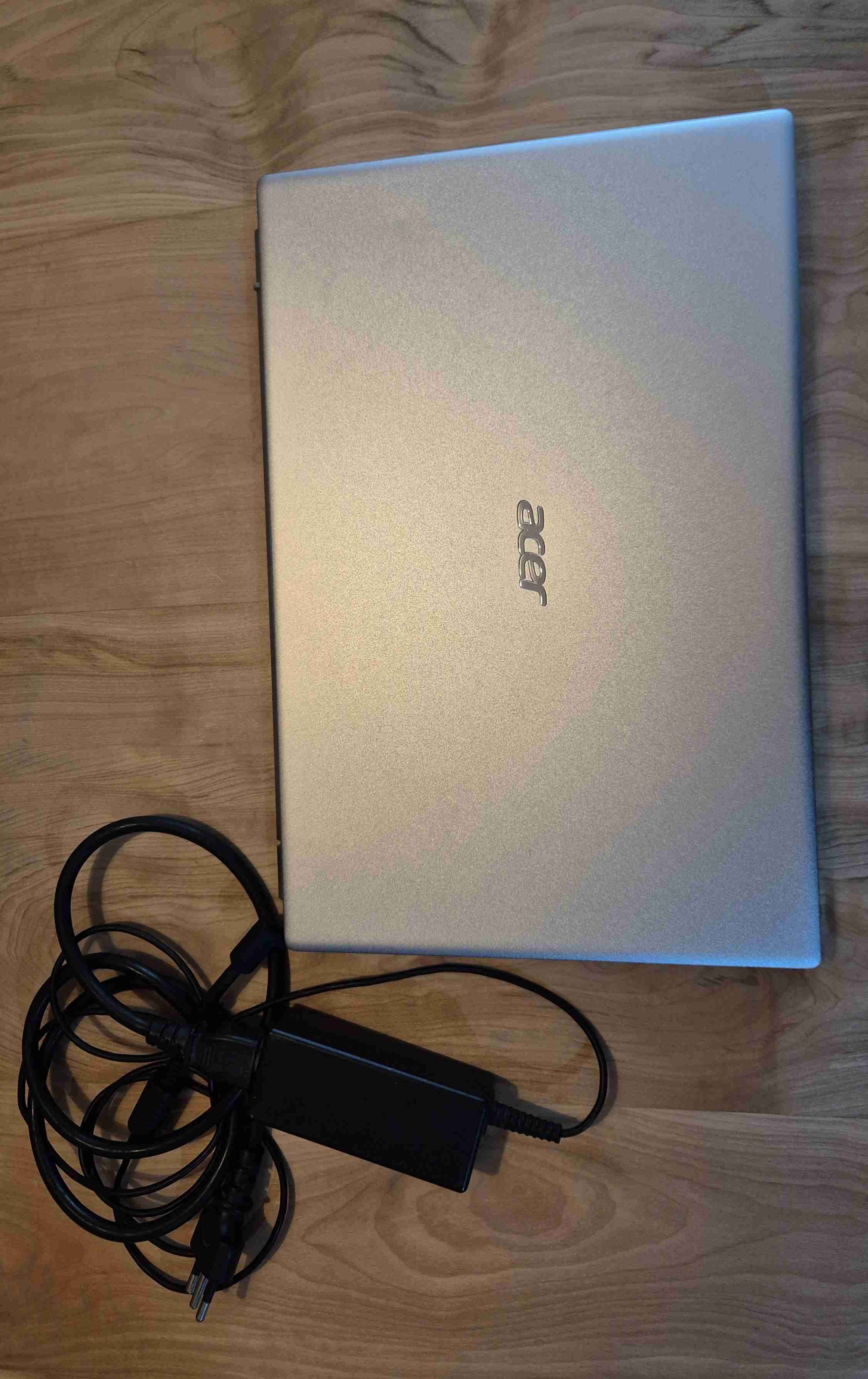 Notebook Acer Swift 3 Core i5 plateado - miniatura 4