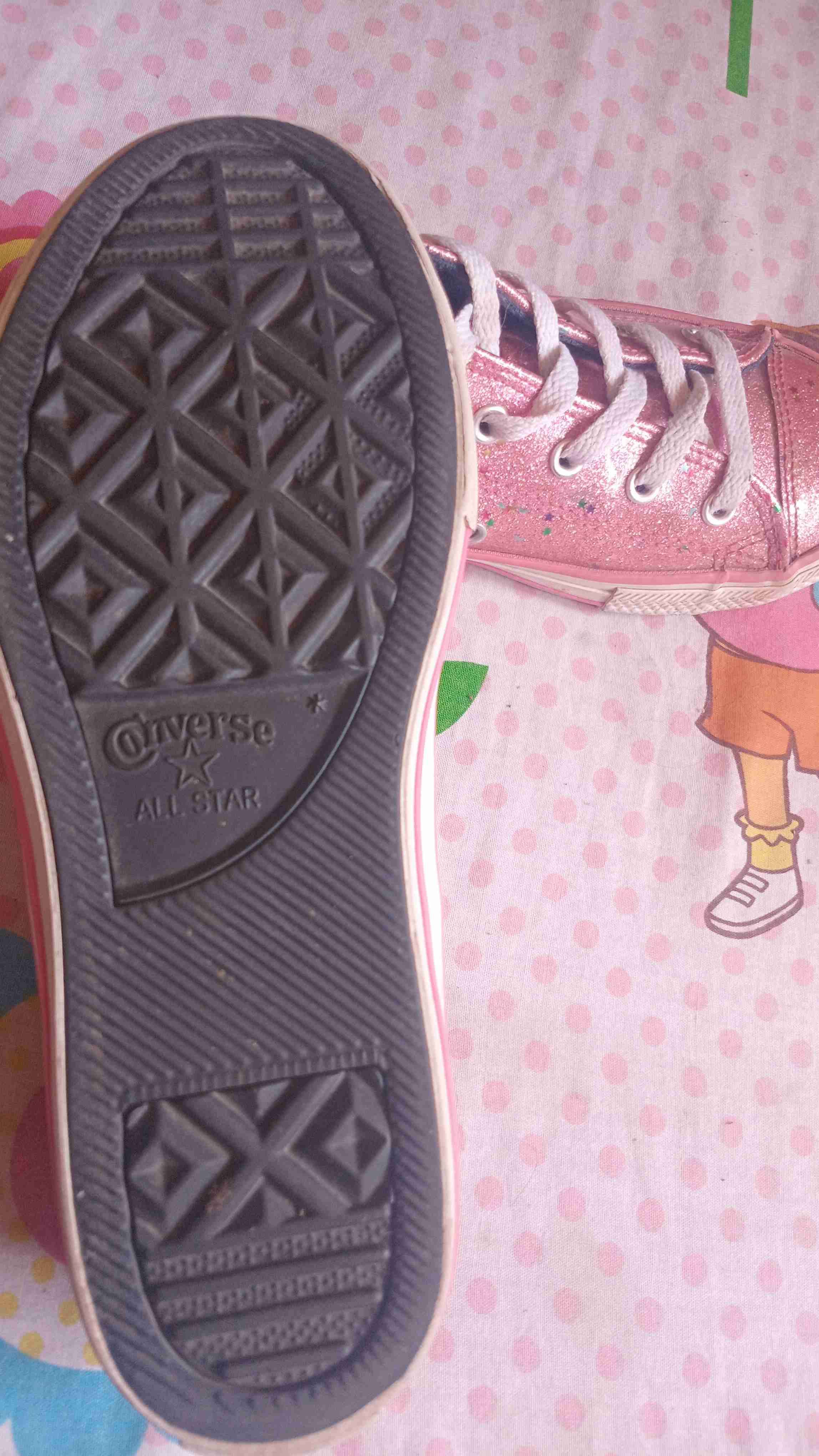 Zapatillas rosadas con brillo