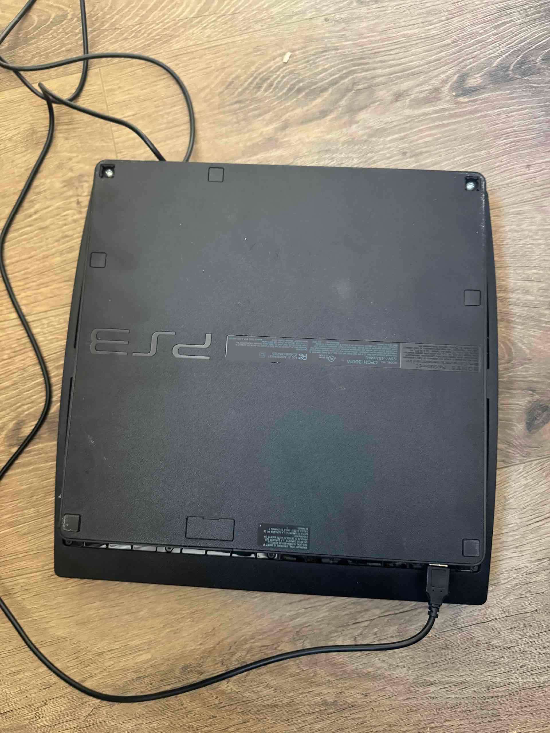 Consola PS3  slim - miniatura 2