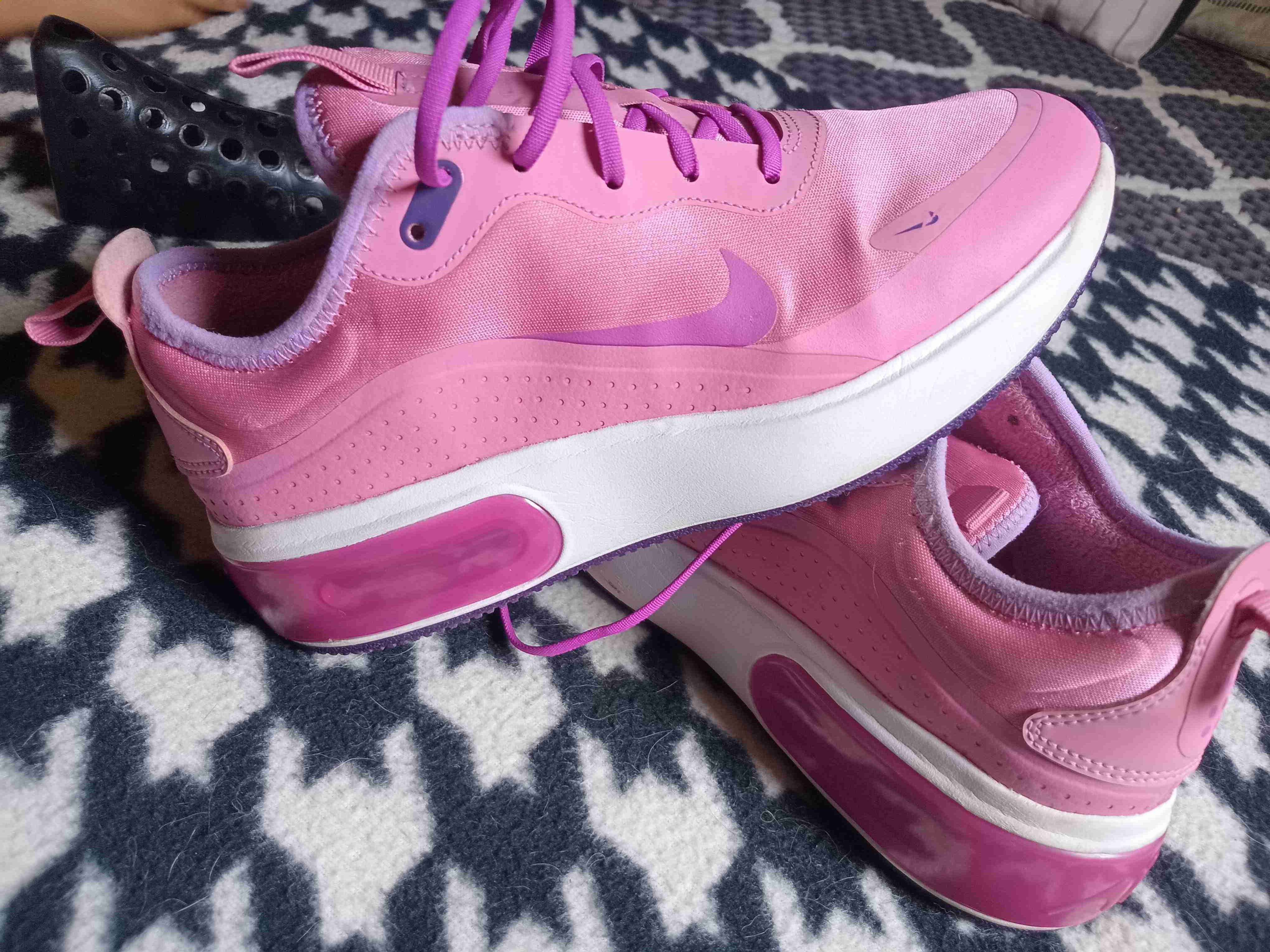 Zapatillas deportivas rosas nike originales