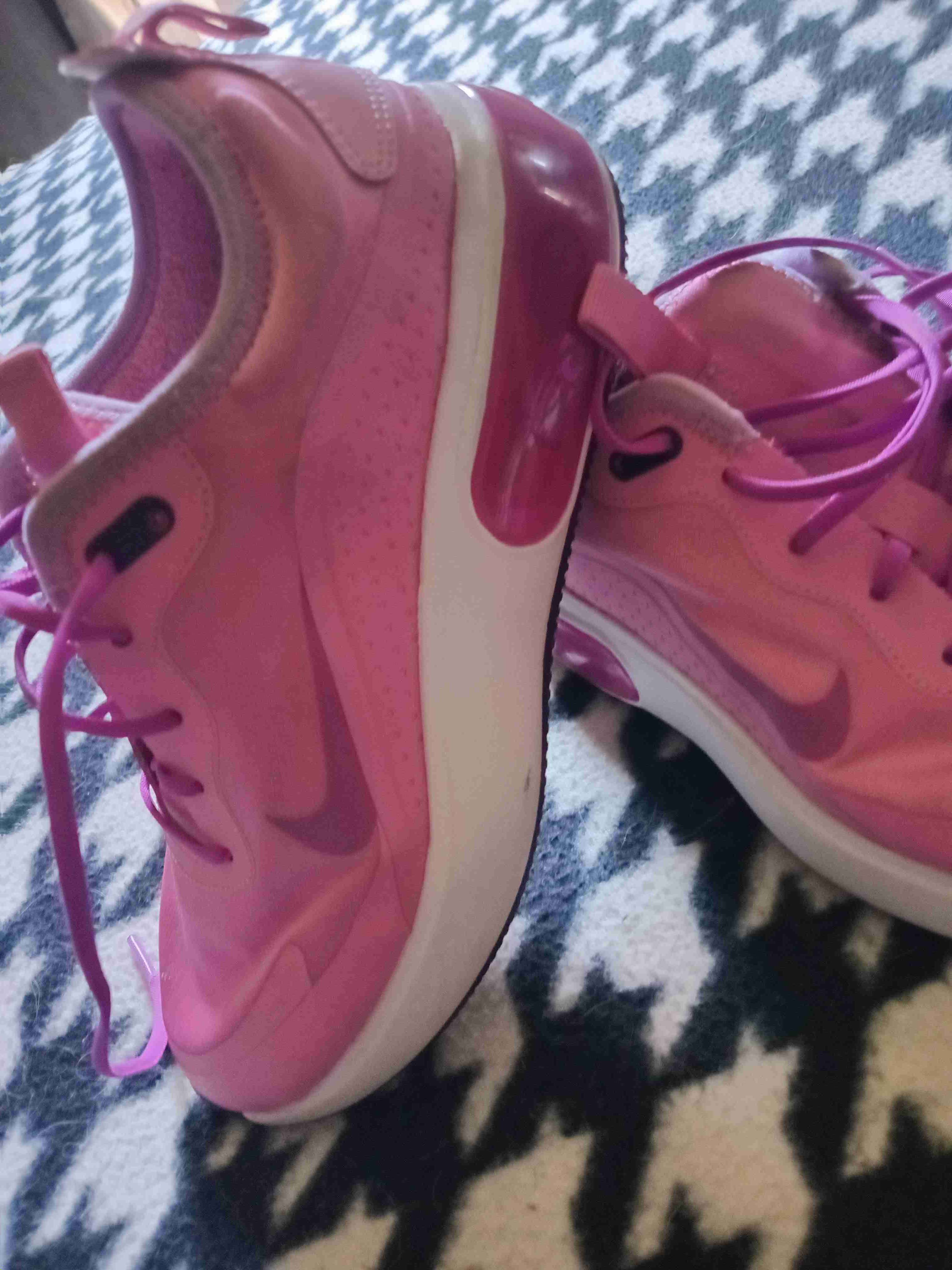 Zapatillas deportivas rosas nike originales - miniatura 5