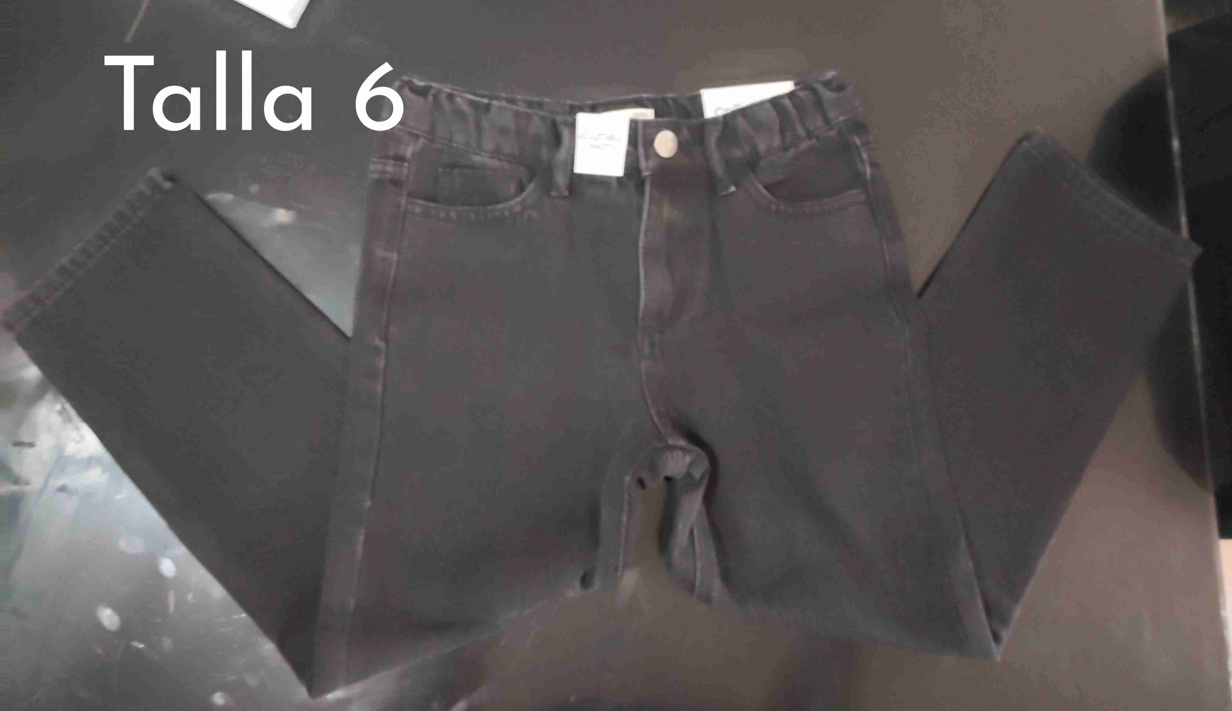 Jeans negros talla 6