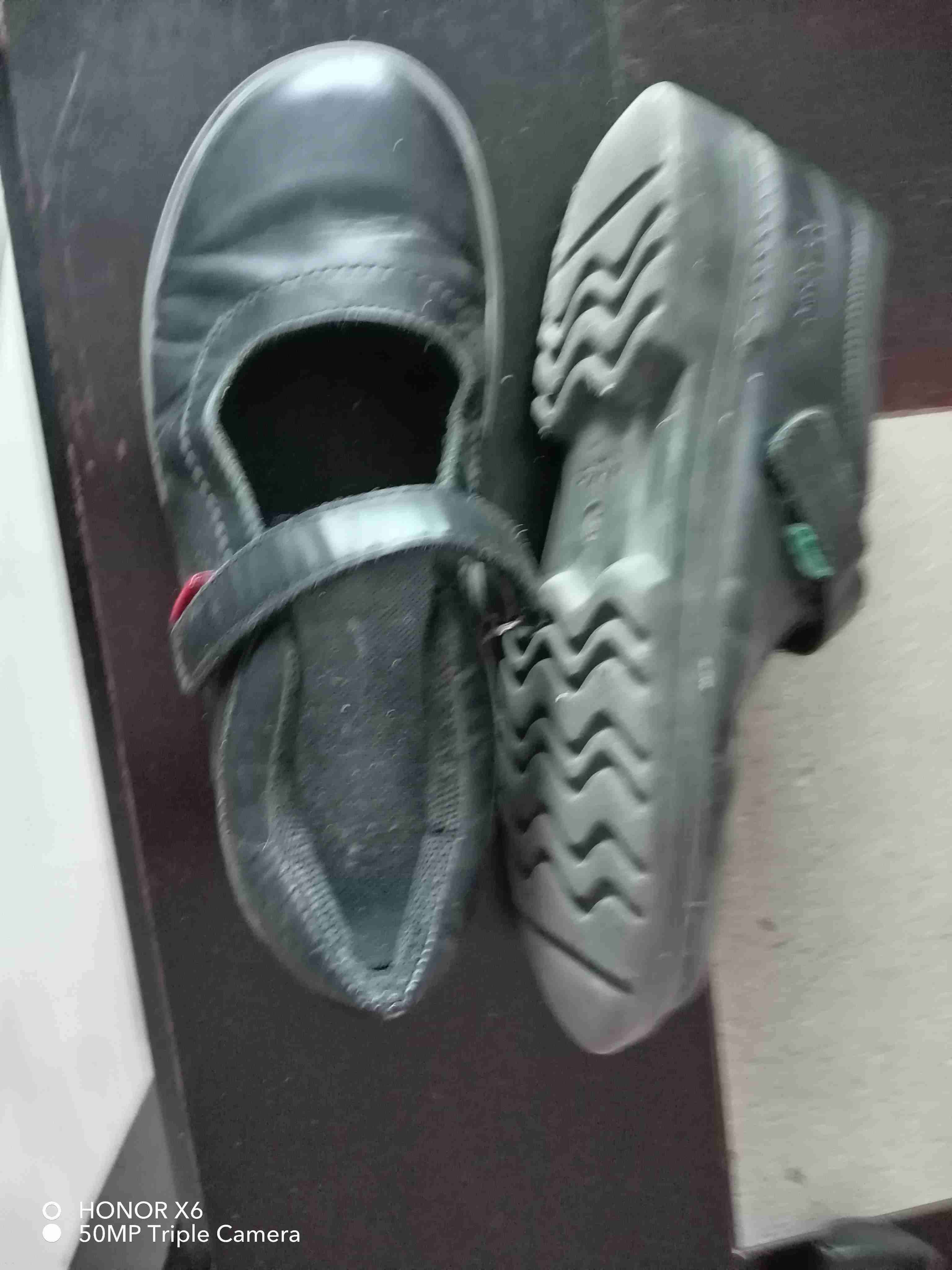 Zapatos negros - miniatura 2