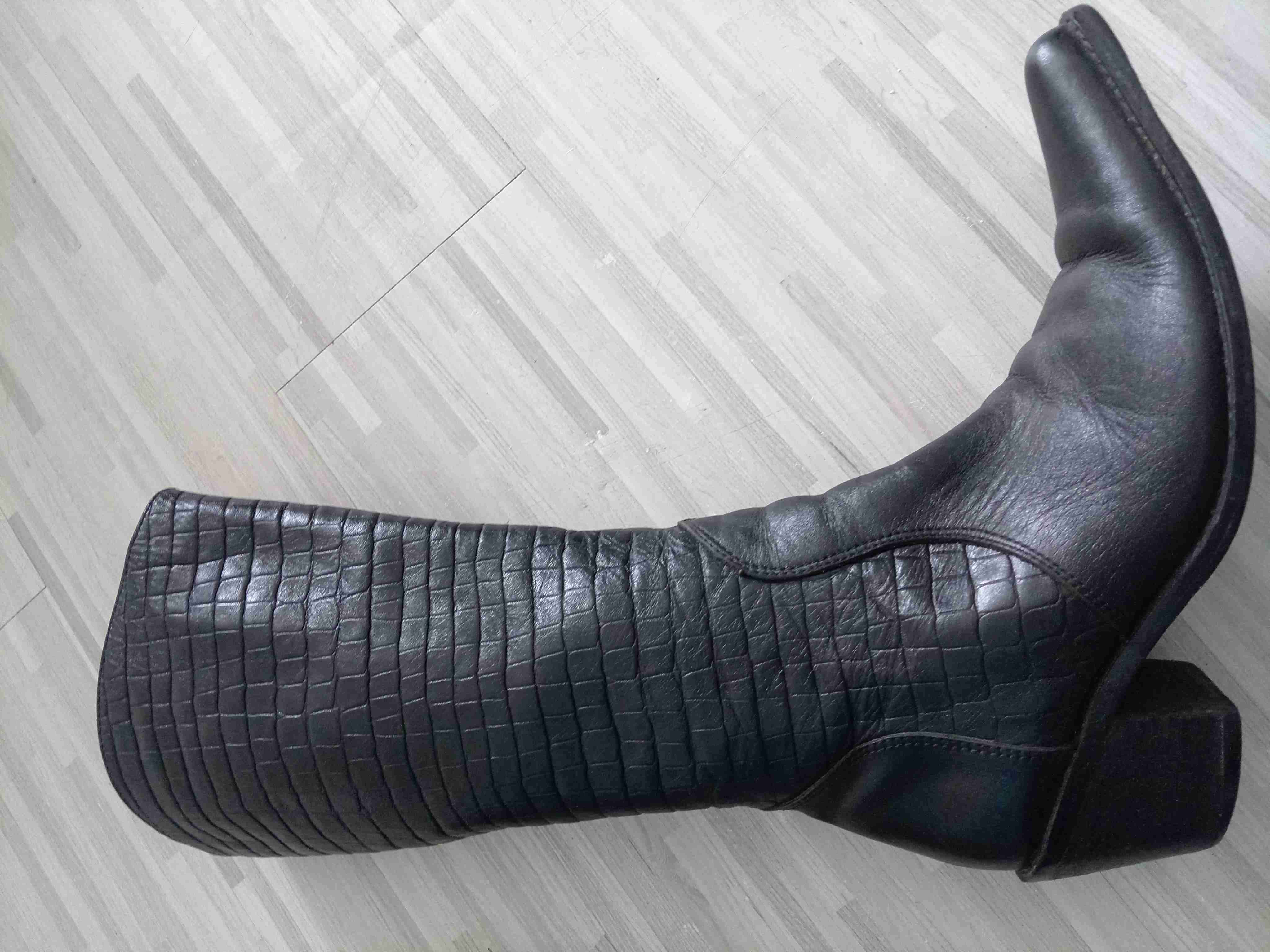 Botas de cuero - miniatura 2