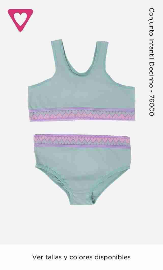 Conjunto de ropa infantil verde