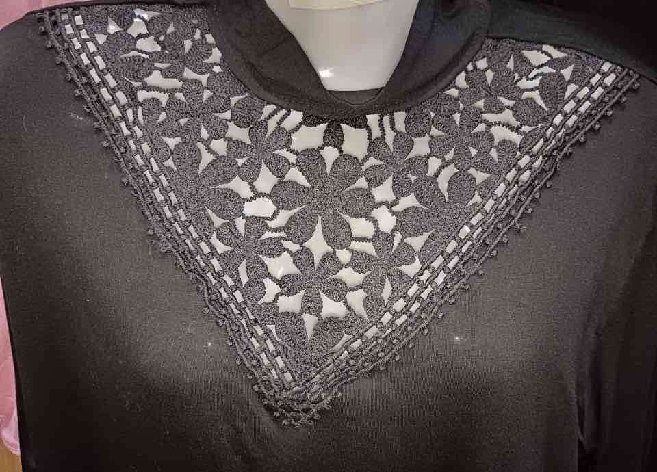 Poleras manga larga con diseño y cuello alto. - miniatura 6