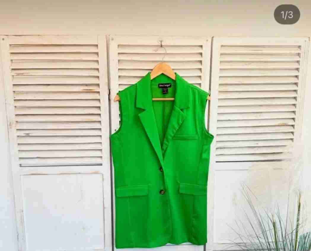 Blazer sin mangas verde neón