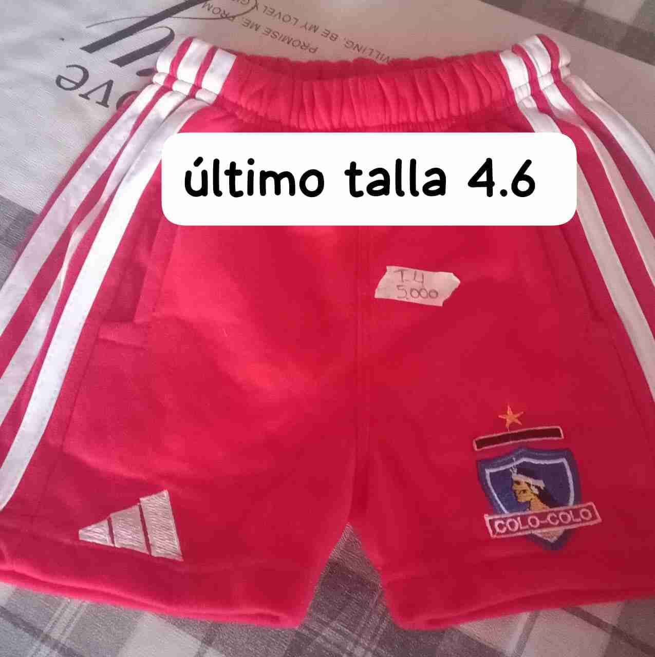 Shorts deportivos rojos niño
