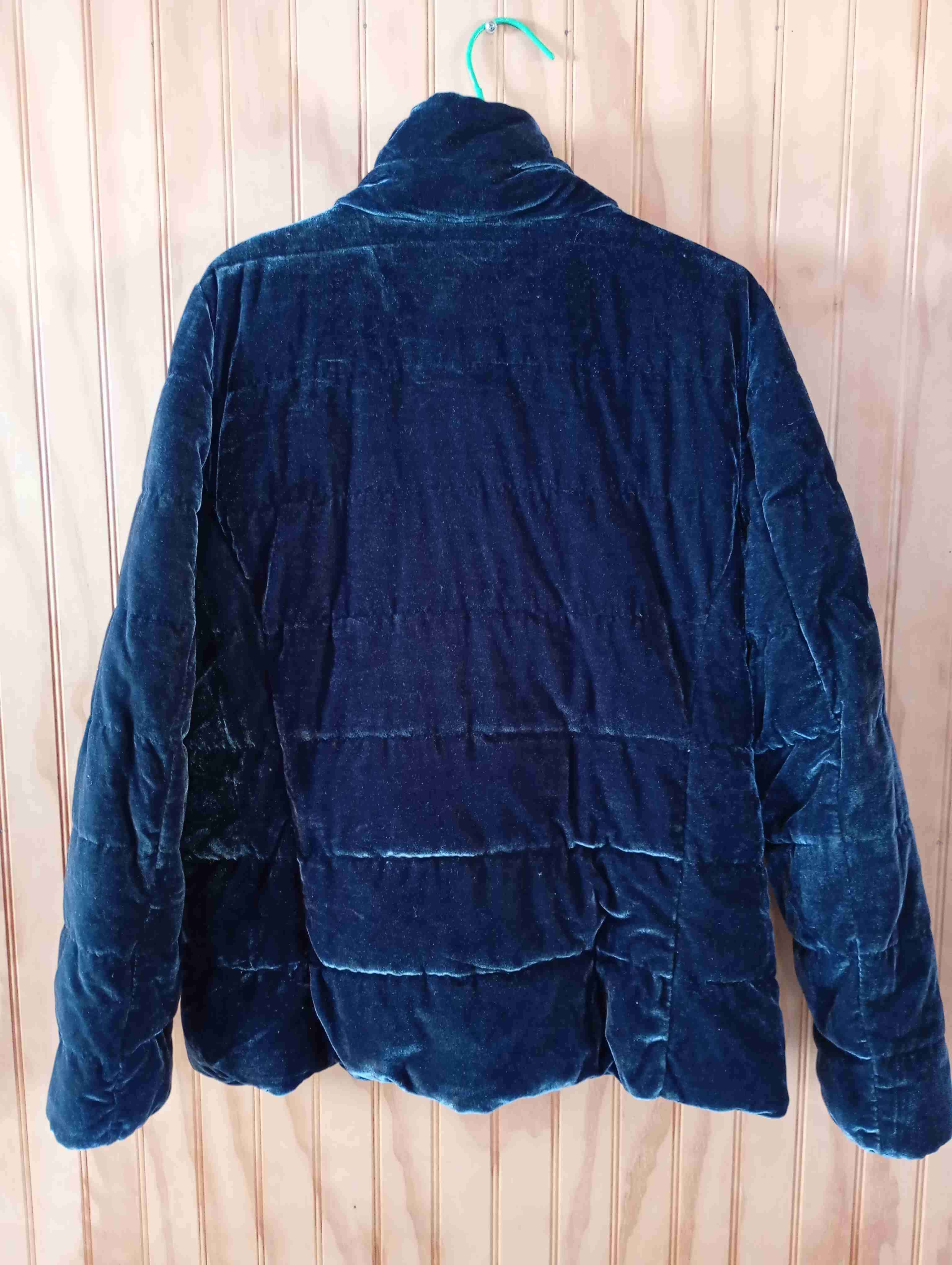 Chaqueta aterciopelada azul sin ningún detalle - miniatura 2