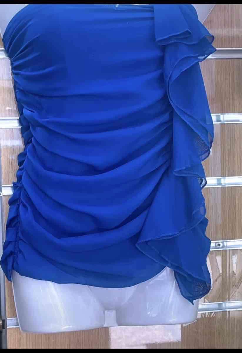 Blusa azul volantes
