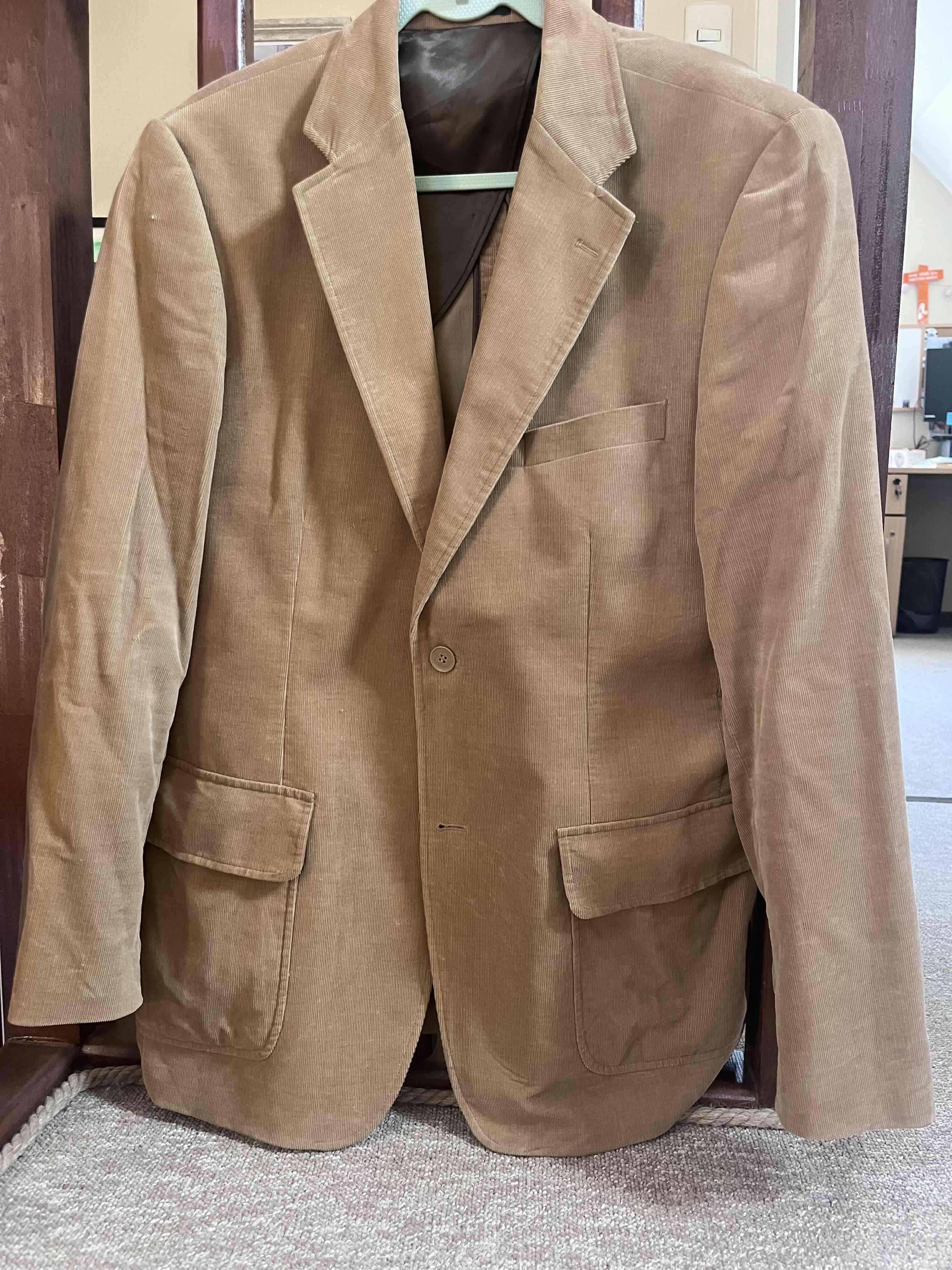 Blazer color camel de pana