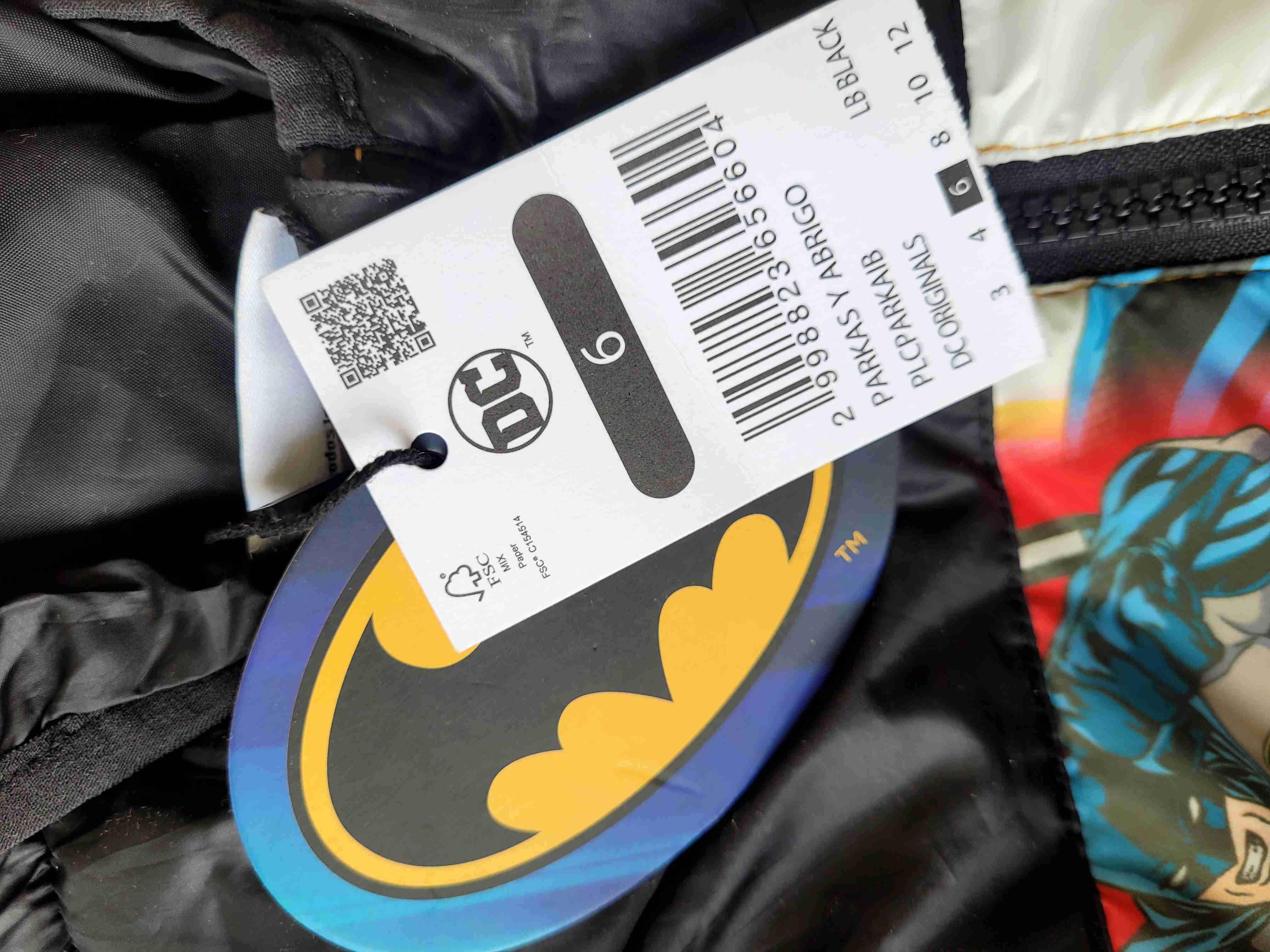 Parka Batman niño nueva. Talla 6. - miniatura 3