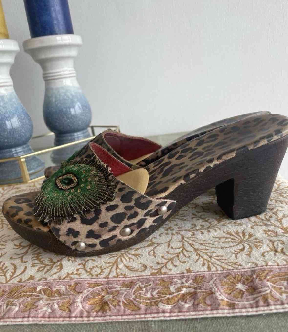 Sandalias estampado leopardo - miniatura 4