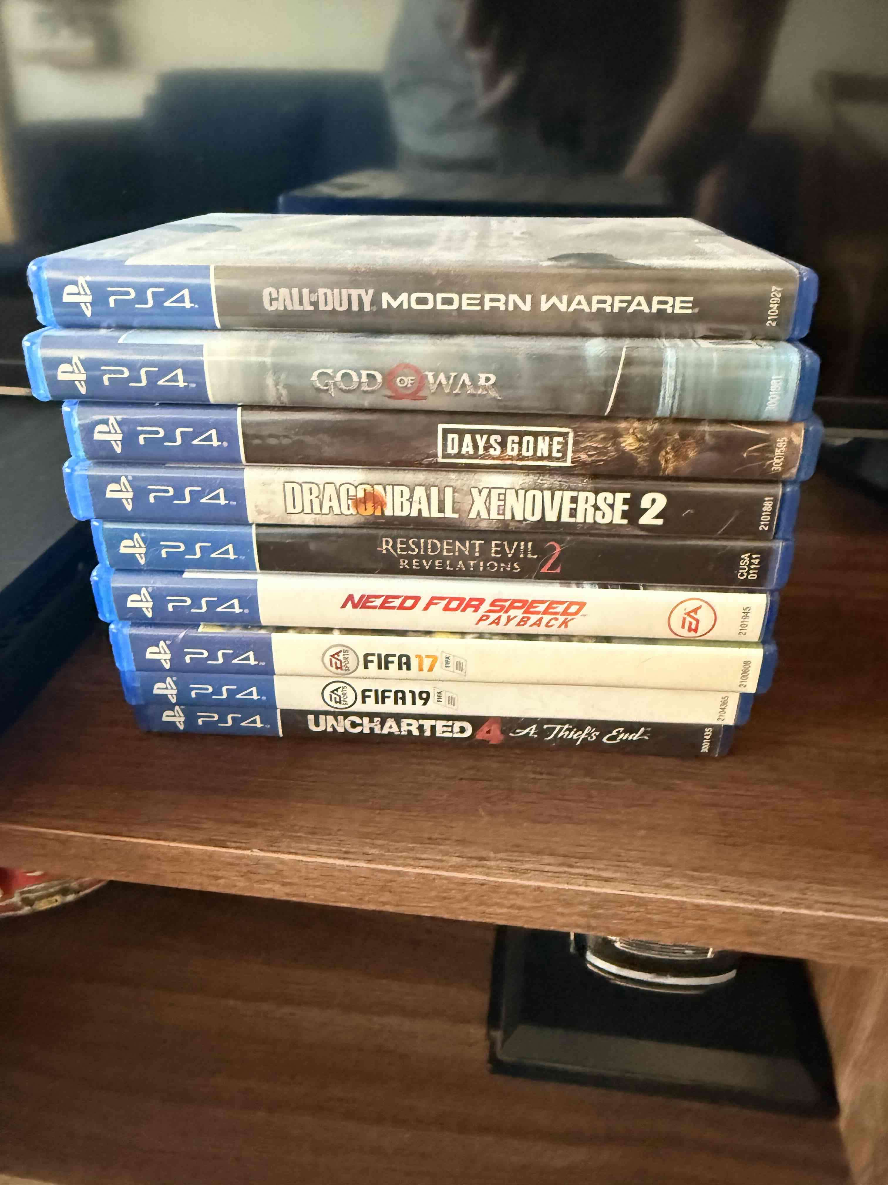 Consola PS4 con juegos + Tv FullHD ‘40 - miniatura 2