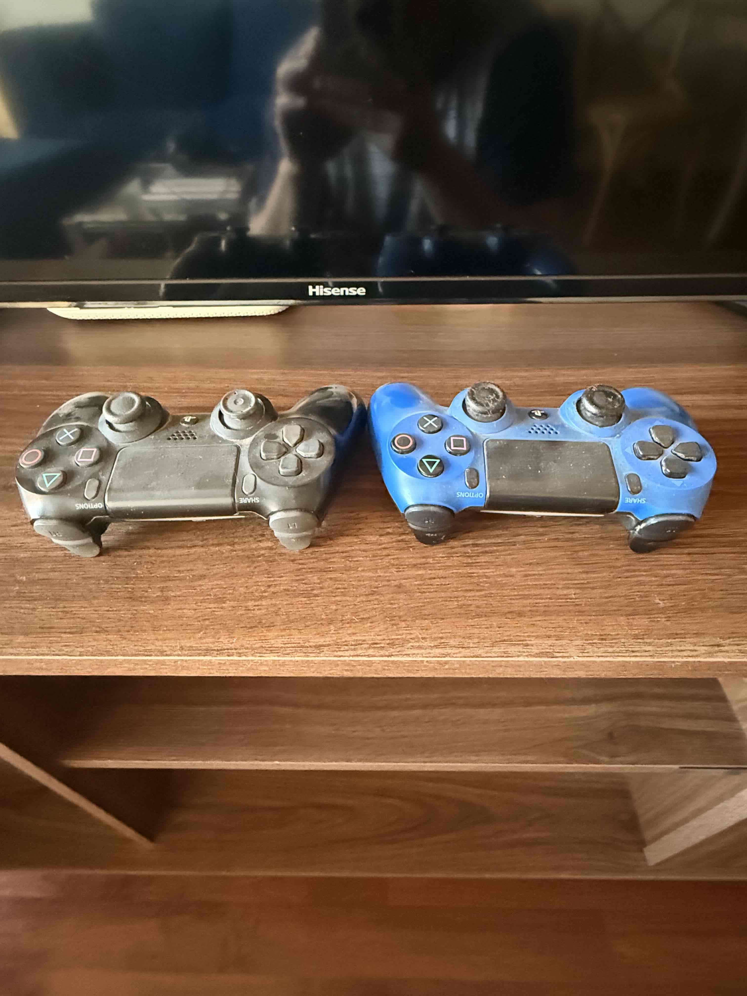 Consola PS4 con juegos + Tv FullHD ‘40 - miniatura 5