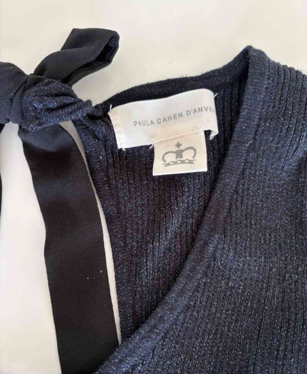 Vestido negro ajustado con lazo - miniatura 4