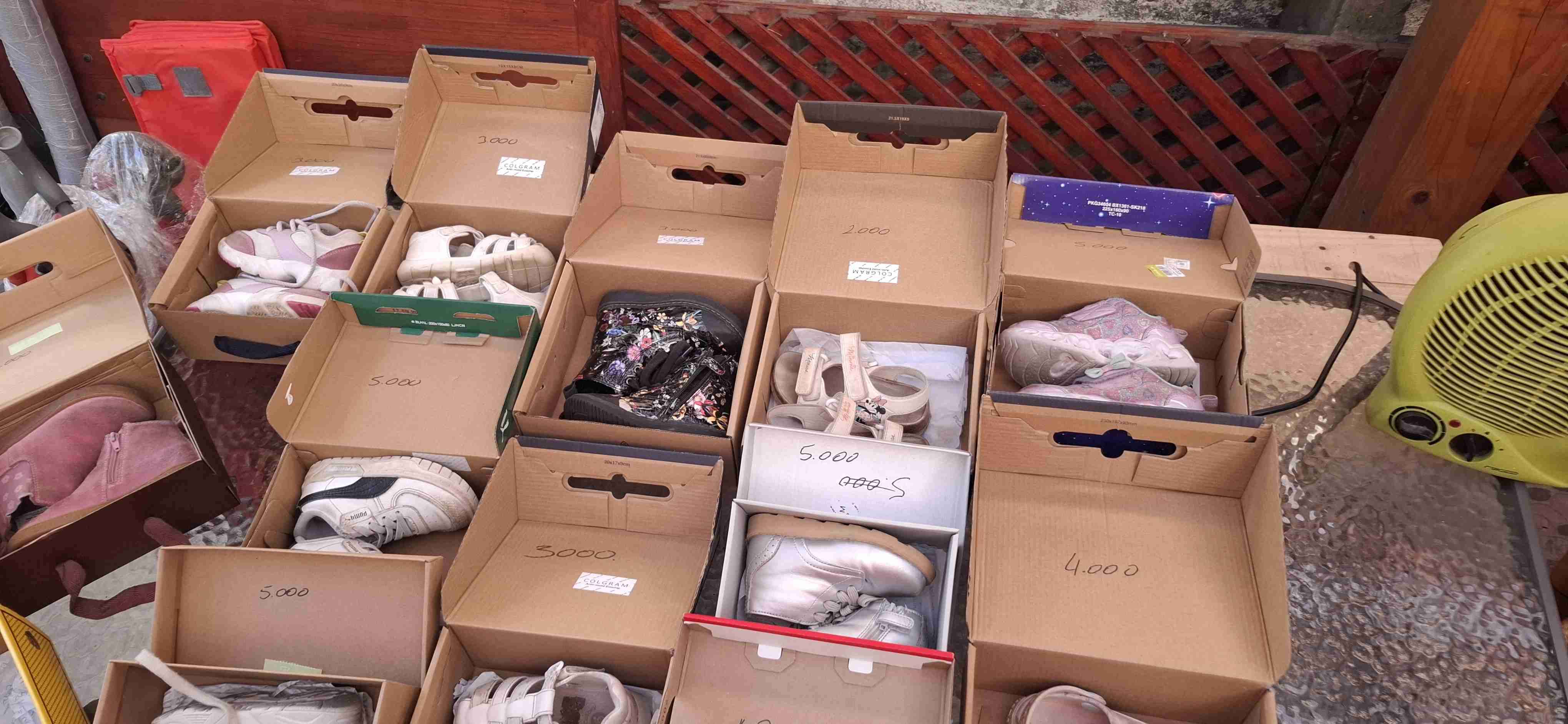 Zapatillas deportivas para niños - miniatura 4