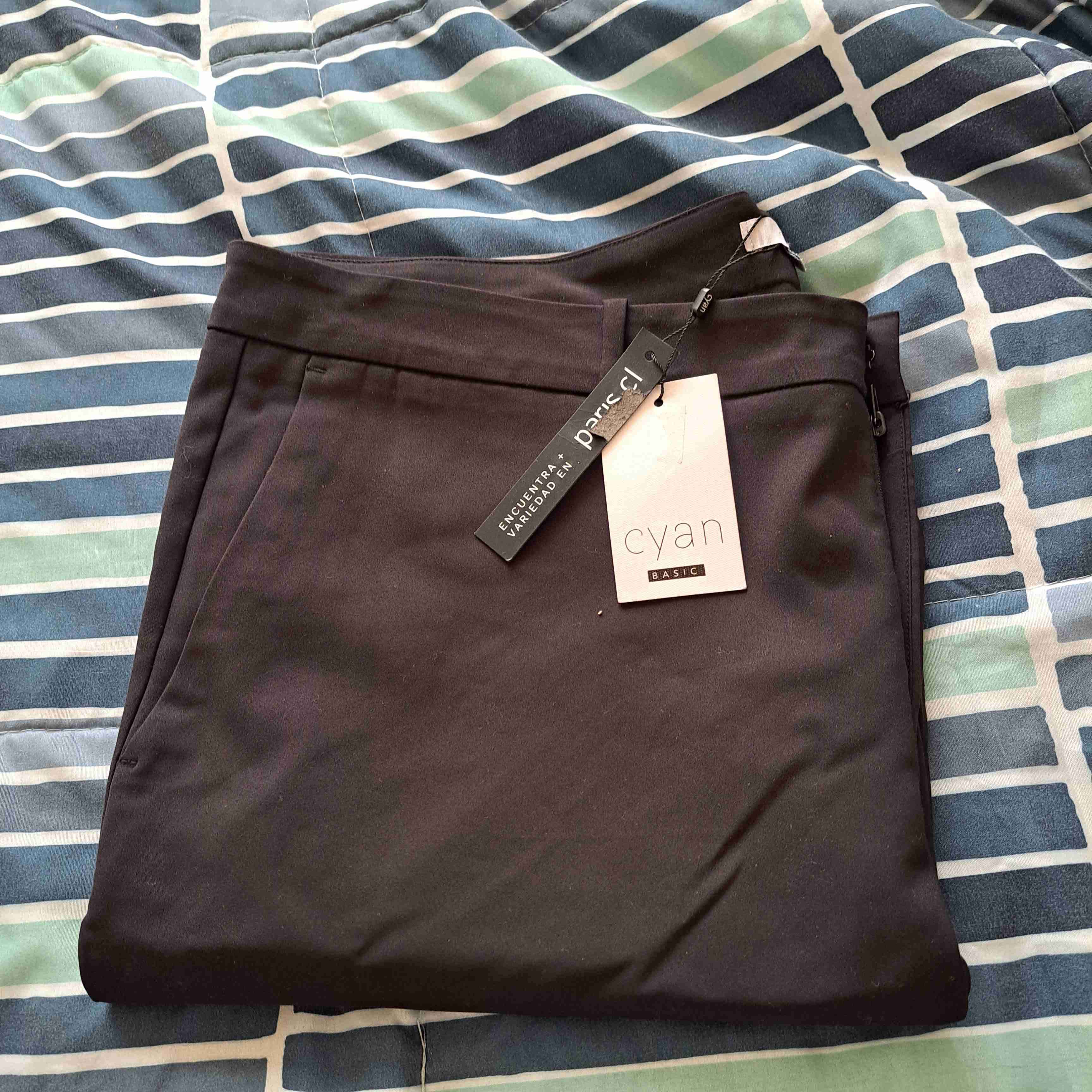 Pantalones beige nuevos con etiqueta - miniatura 4