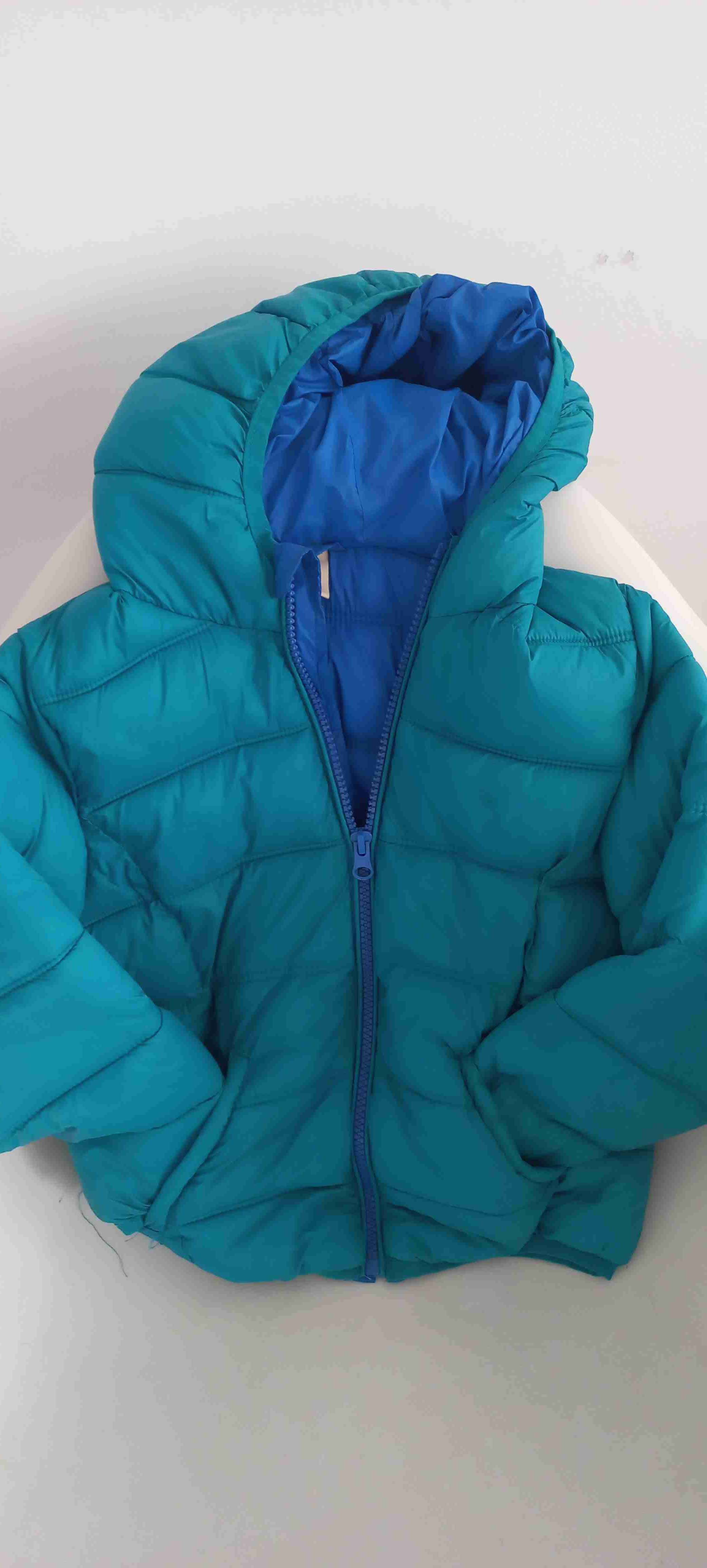 Chaqueta acolchada azul infantil