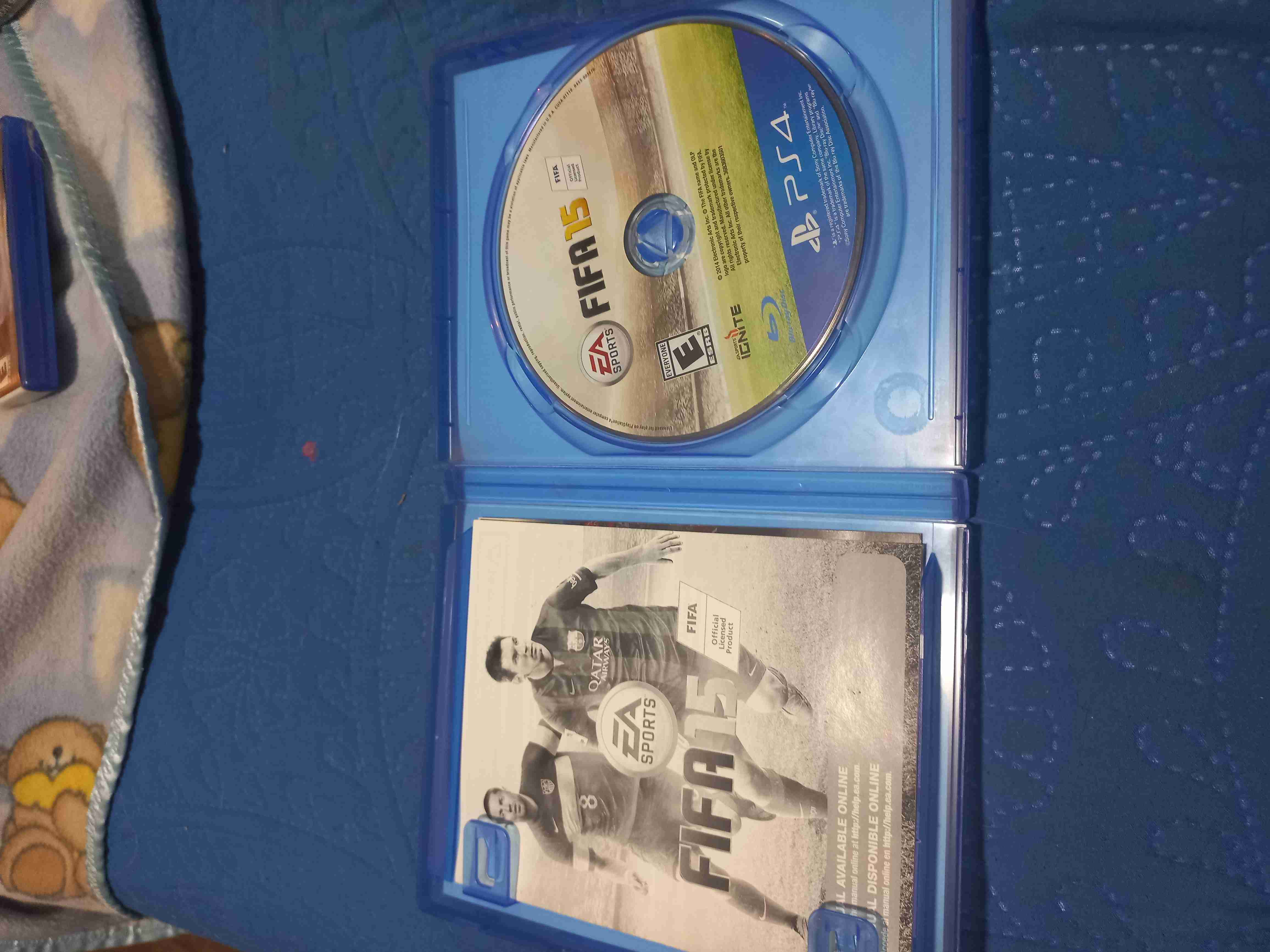 FIFA 15 PS4 Edición Ultimate - miniatura 3