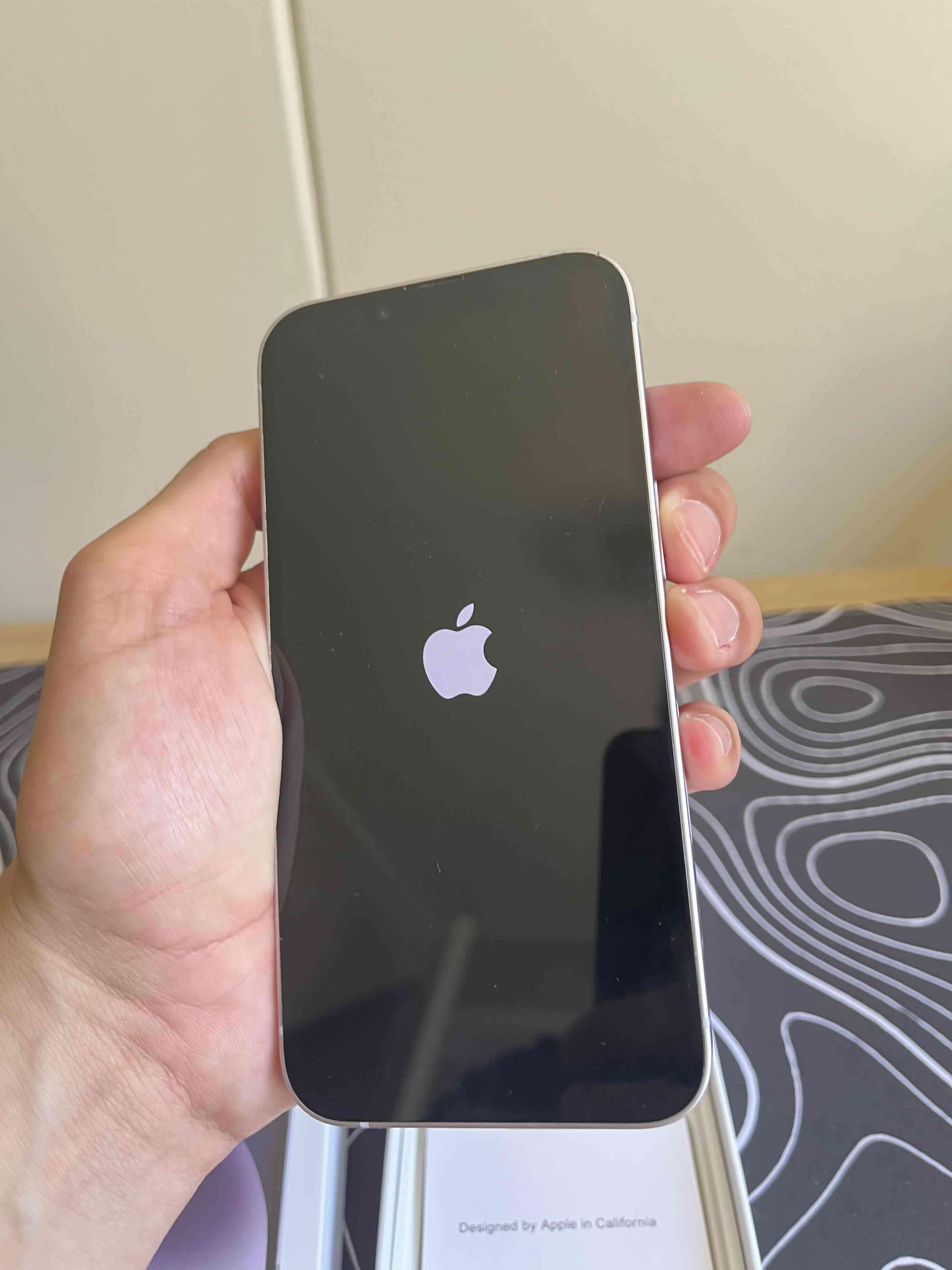 iPhone 14 256 Gb, color puro le versión eSIM - miniatura 3