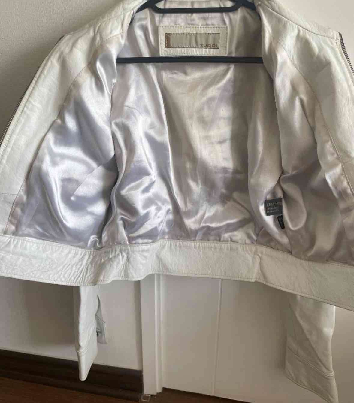 Chaqueta blanca de cuero - miniatura 3